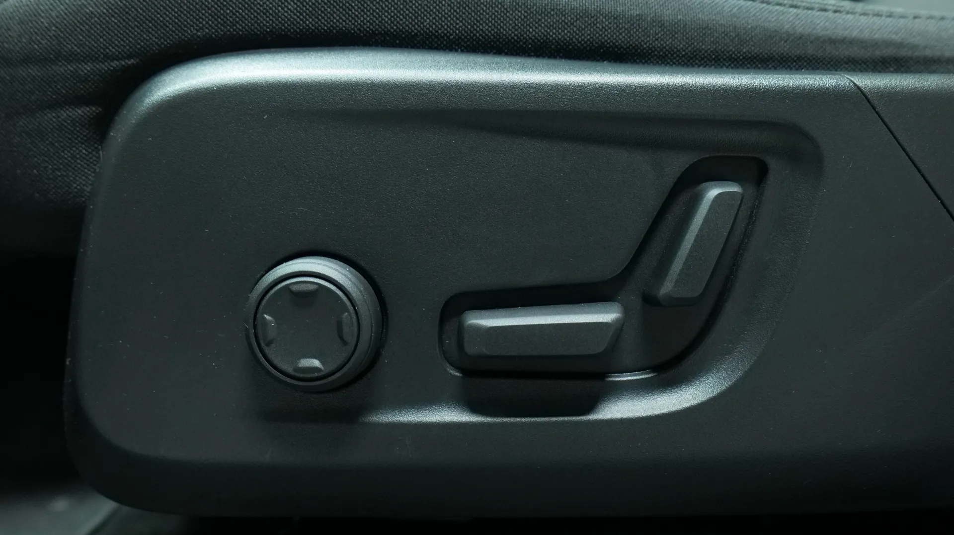 Autokuva 10 - RVA-716