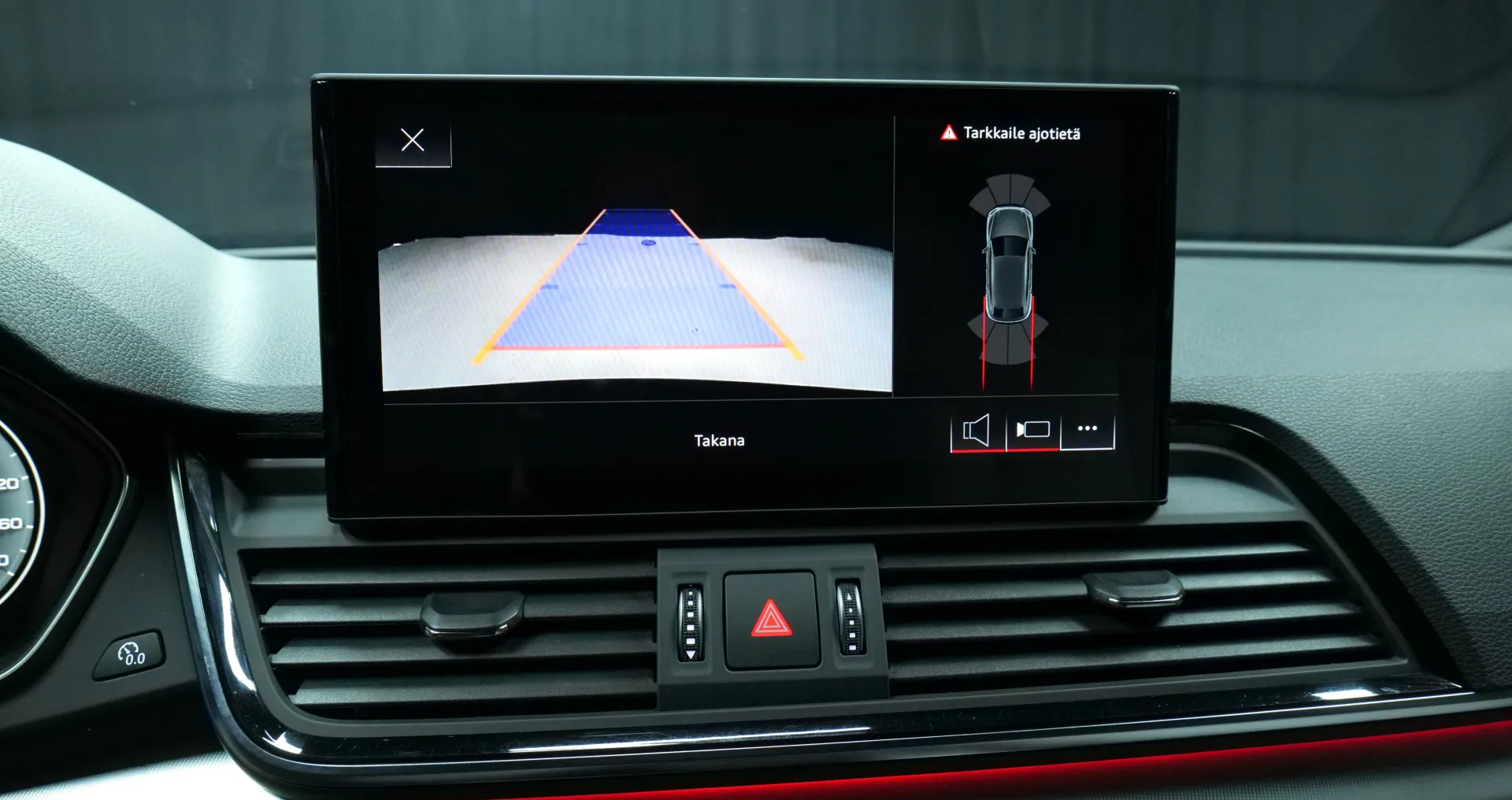 Autokuva 7 - RVB-421