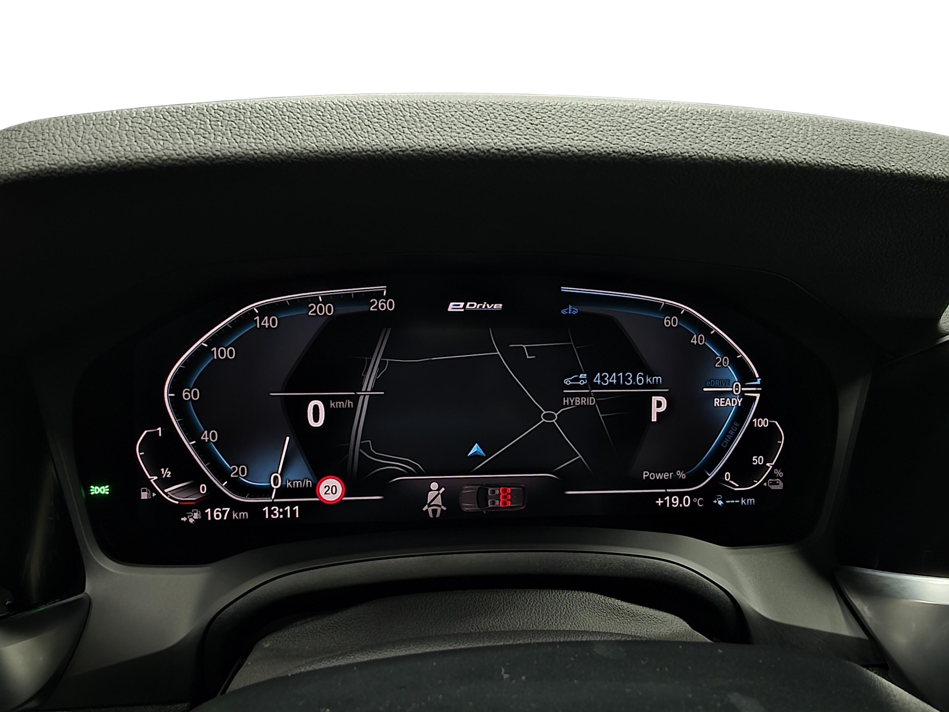 BMW 330 G21 Touring 330e Business Sport 2021, kuva 7/15