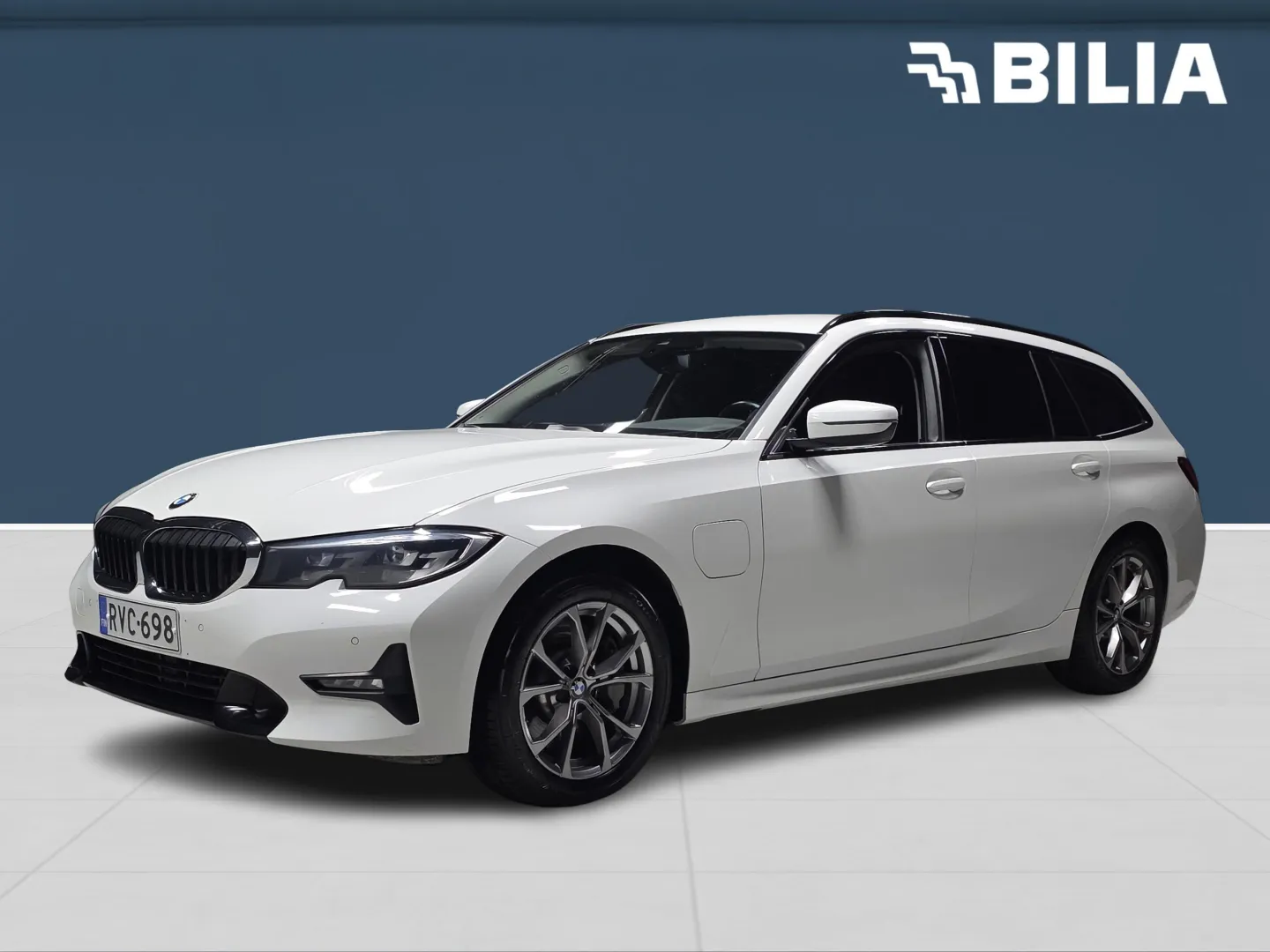 BMW 330 RVC-698