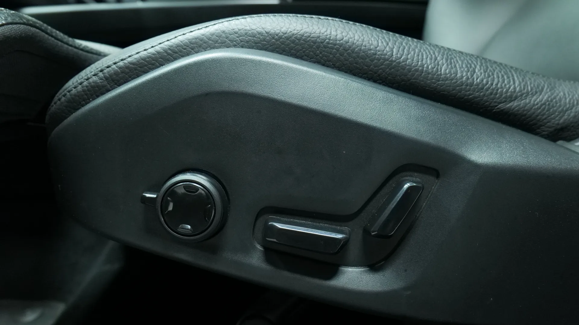 Autokuva 10 - RVL-716