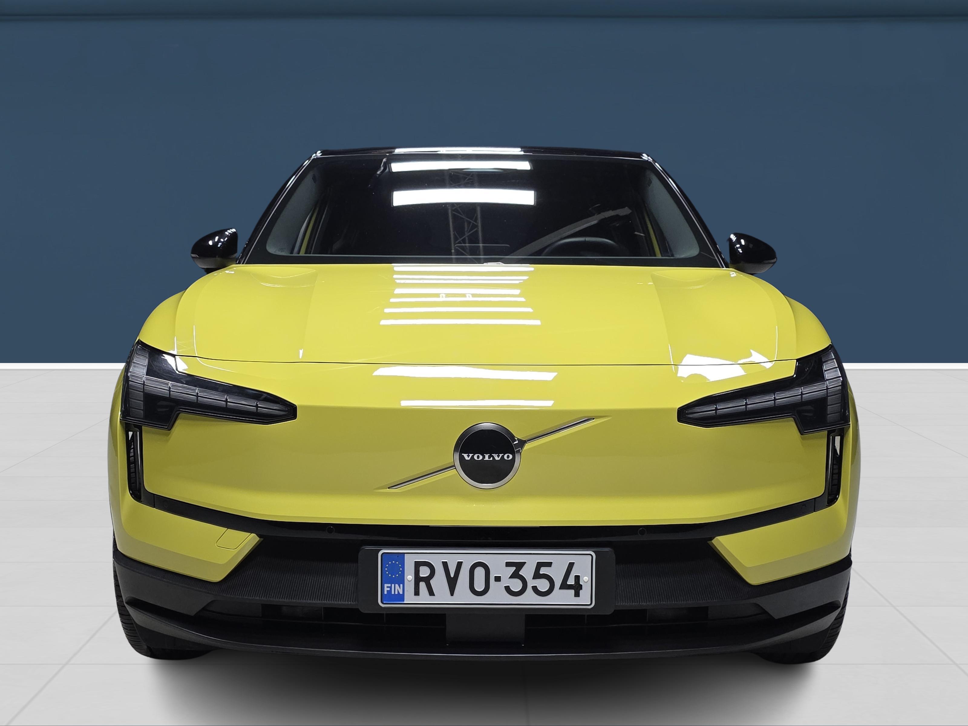 Volvo EX30 Single Extended Range Plus 2024, kuva 2/14