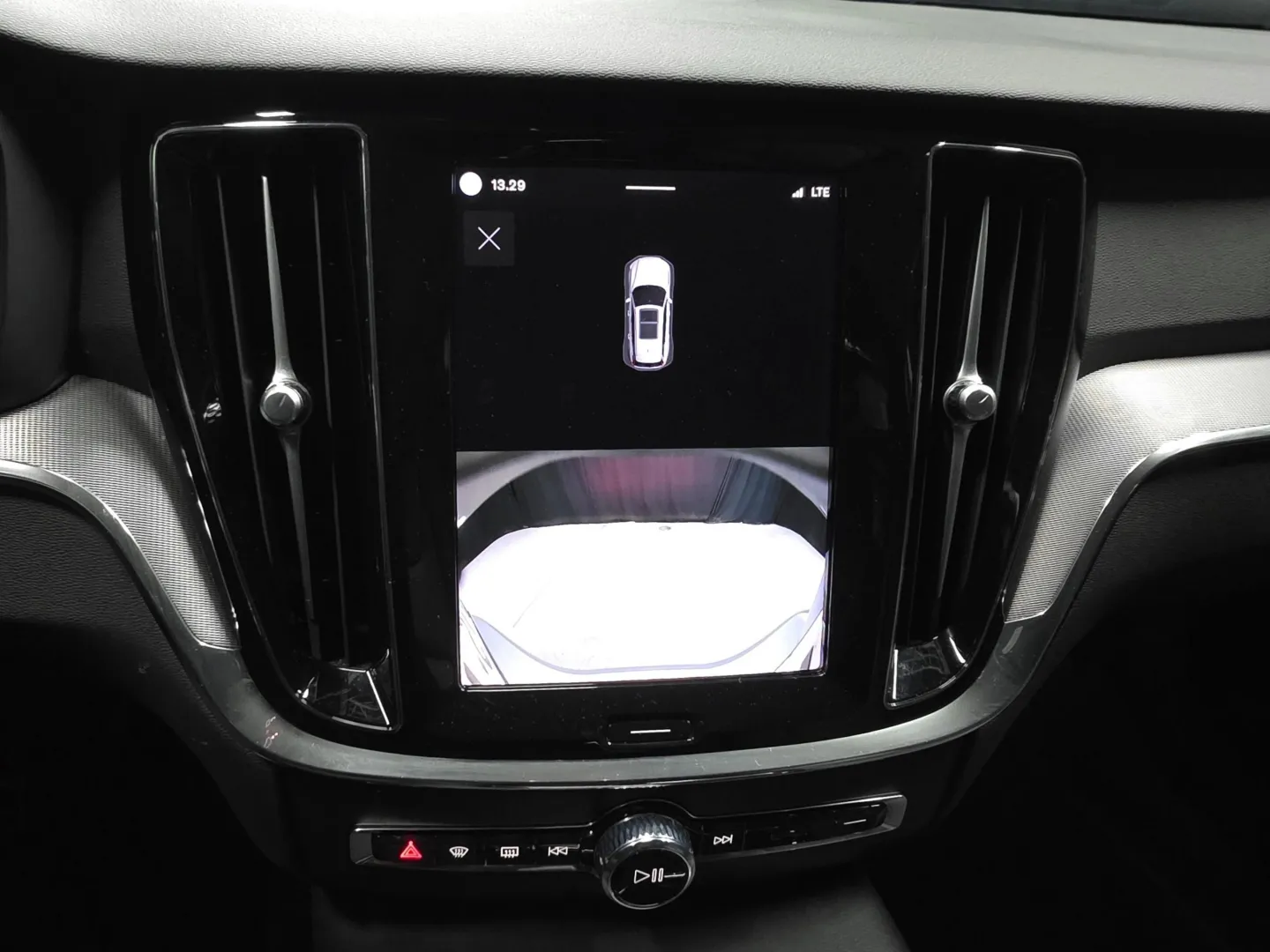 Autokuva 13 - RVS-195