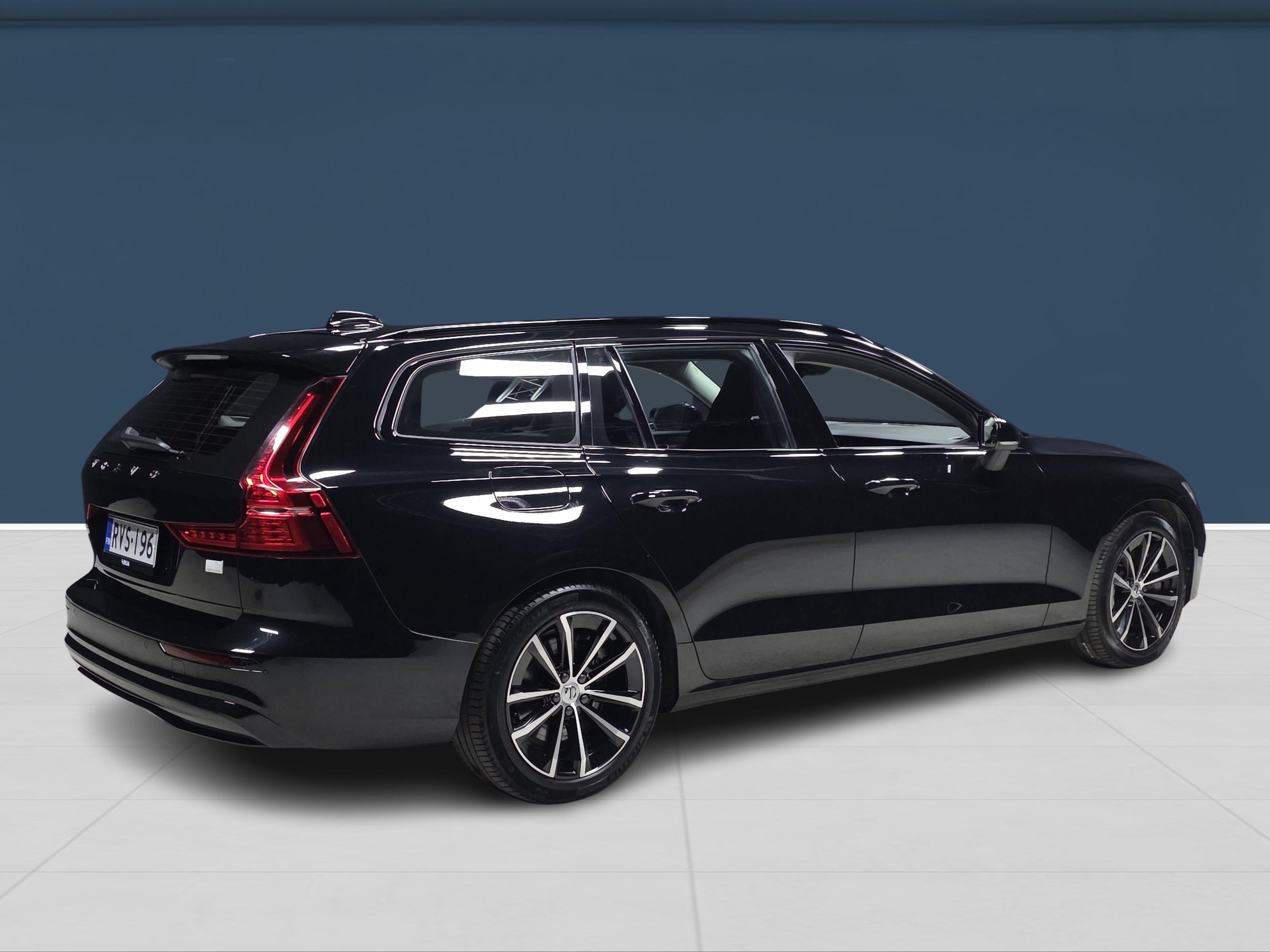 Volvo V60 2024, kuva 4/17