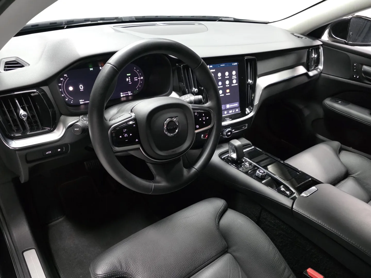 Autokuva 8 - RVS-197