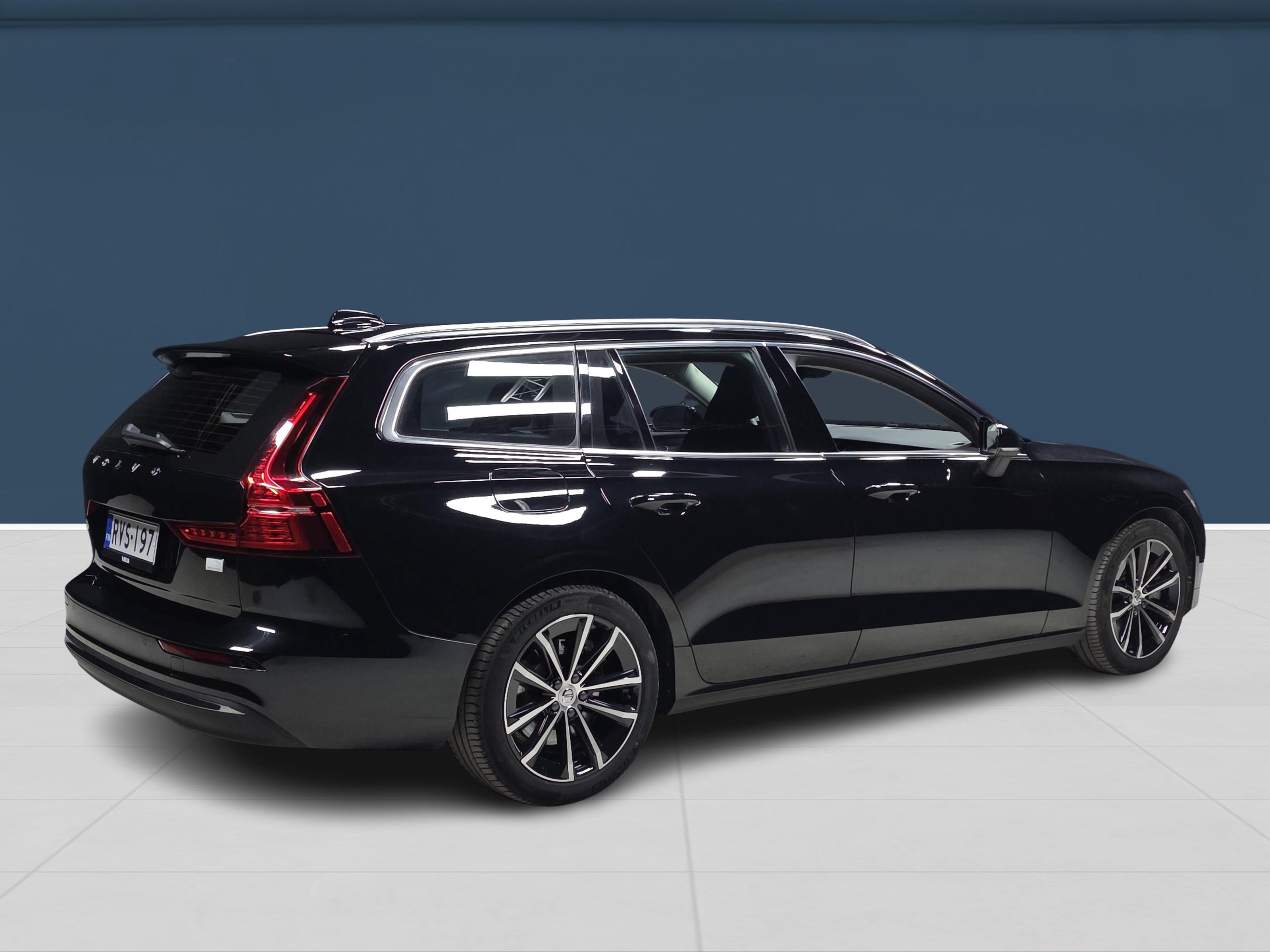 Volvo V60 2024, kuva 4/17