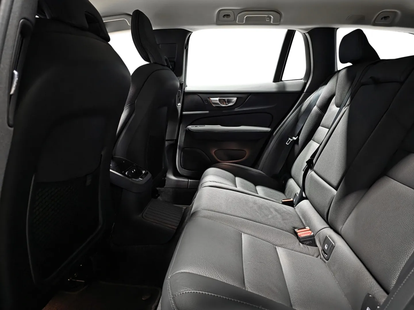 Autokuva 9 - RVS-197