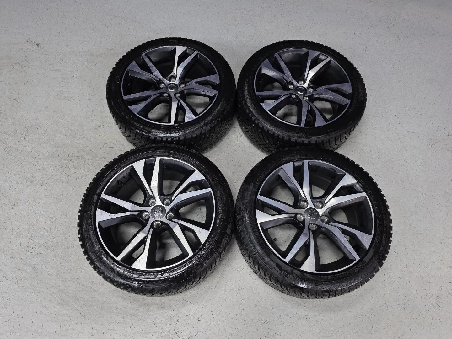 Autokuva 12 - RVS-197