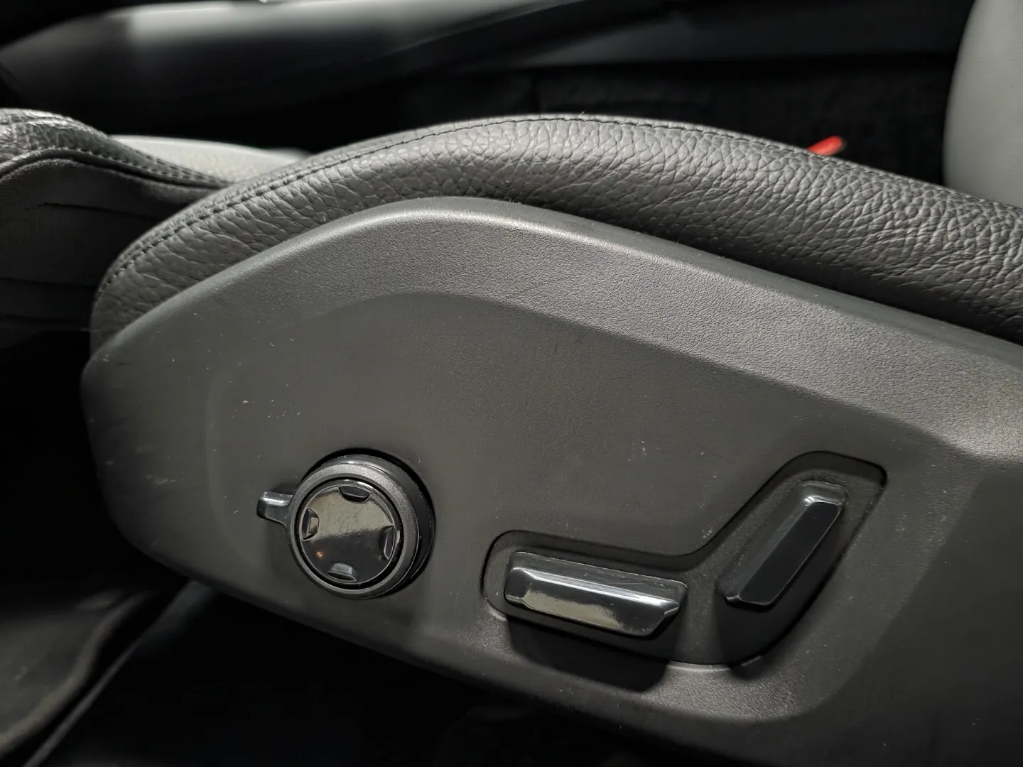 Autokuva 16 - RVS-202