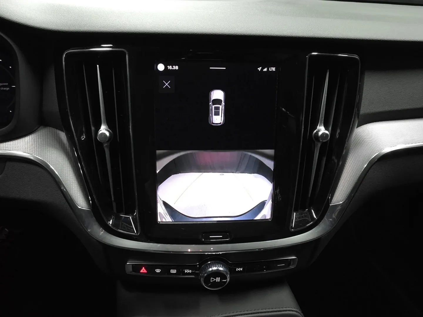 Autokuva 14 - RVS-202