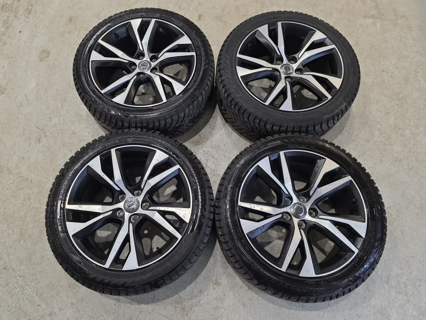 Autokuva 12 - RVS-202