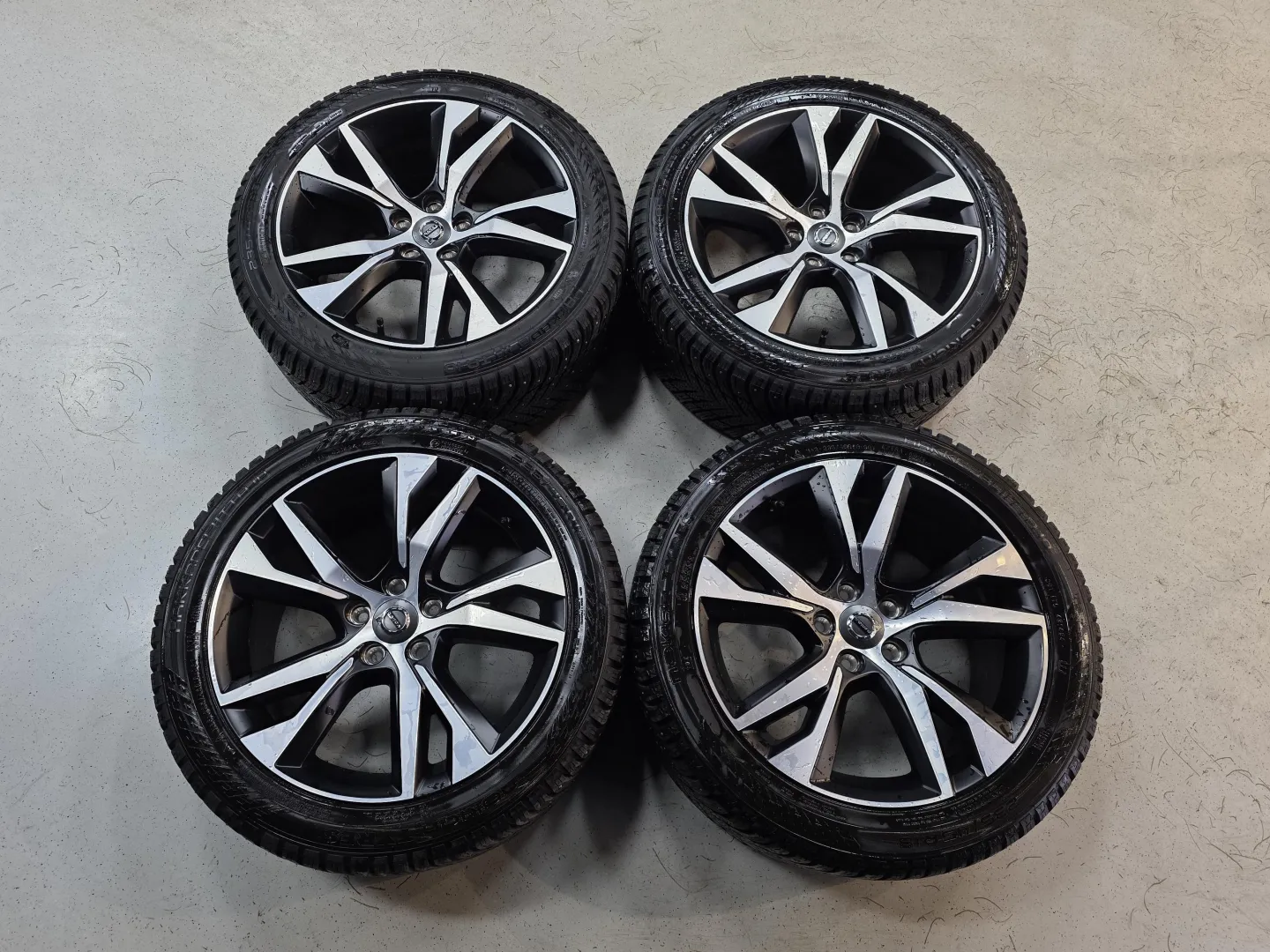 Autokuva 12 - RVS-204