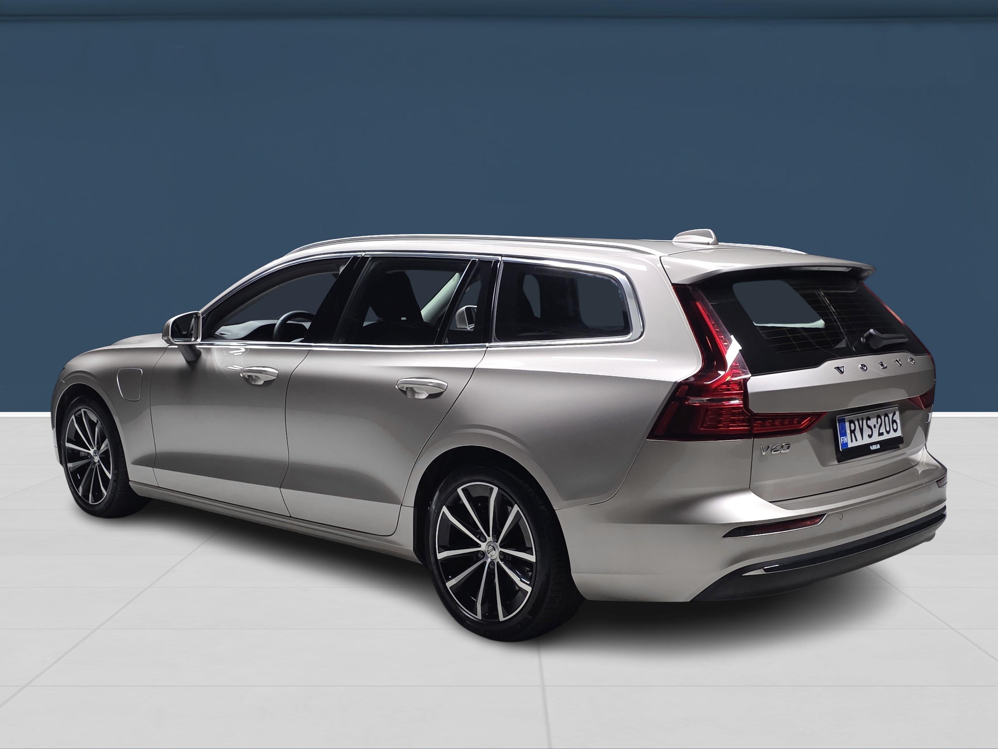 Volvo V60 2024, kuva 6/16
