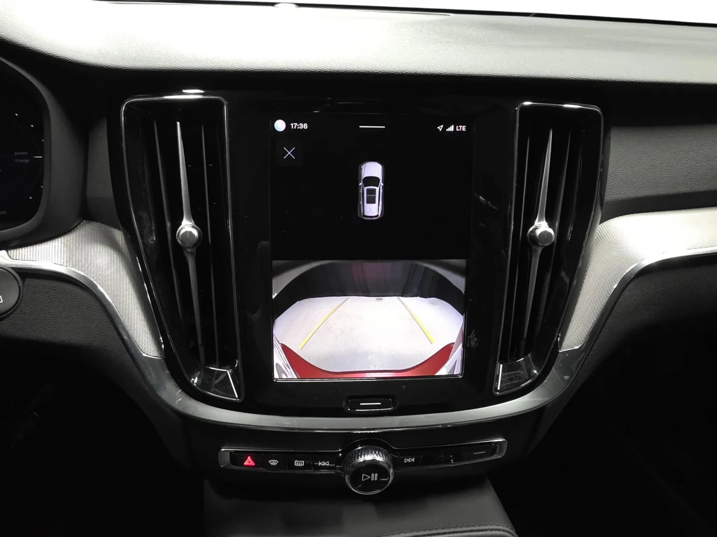 Autokuva 14 - RVS-207