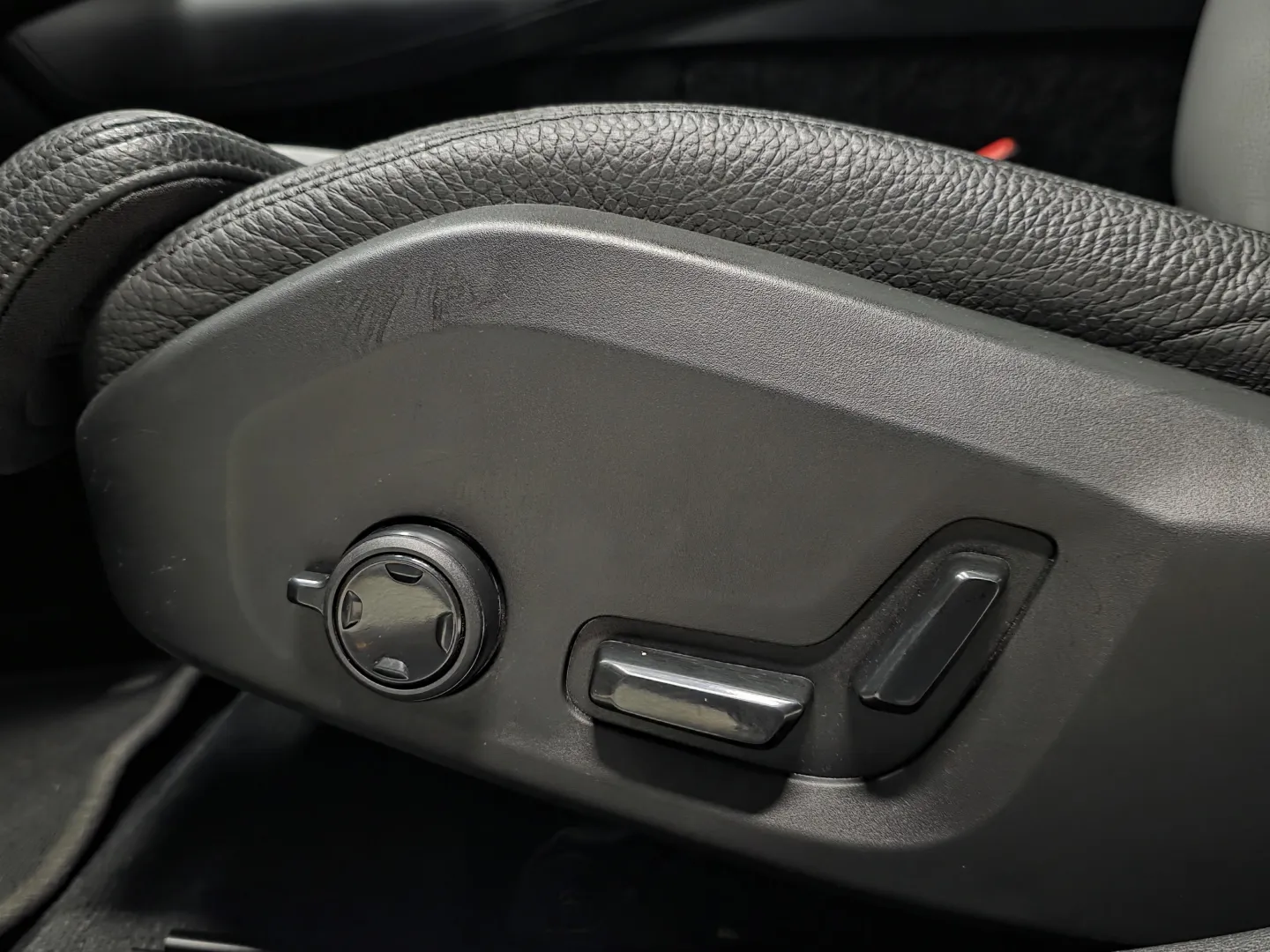 Autokuva 15 - RVS-211