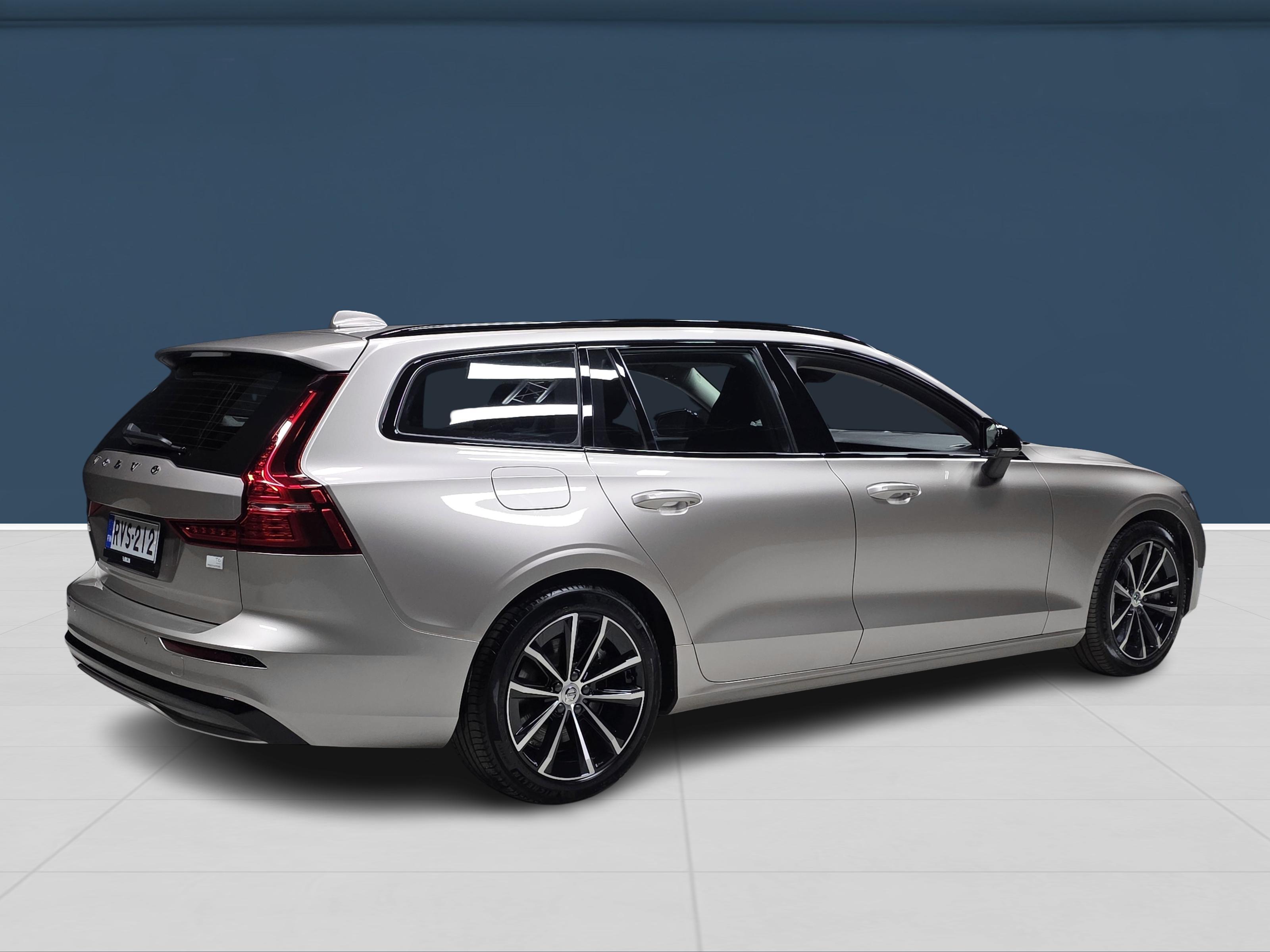 Volvo V60 2024, kuva 4/17
