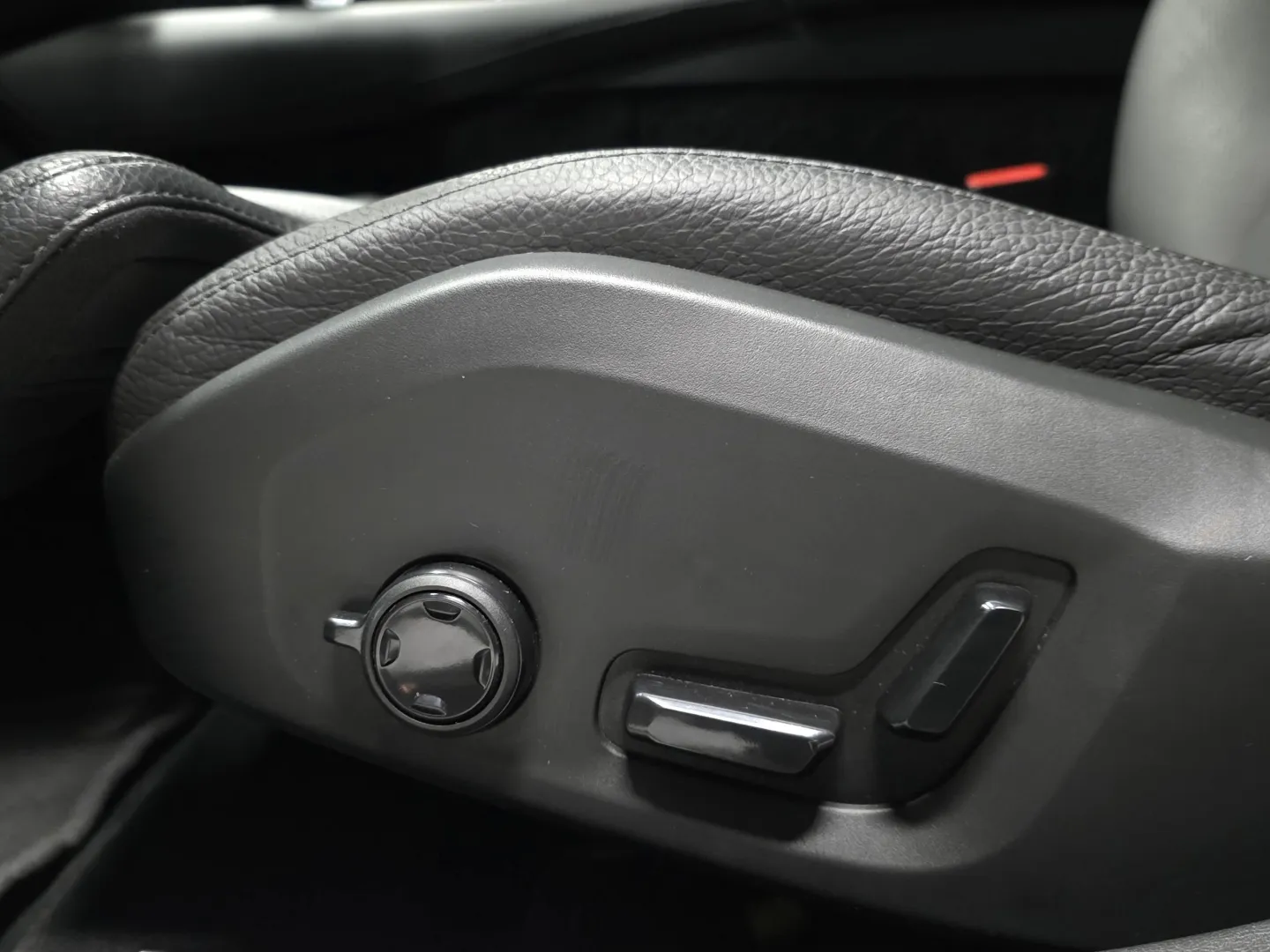 Autokuva 15 - RVS-212