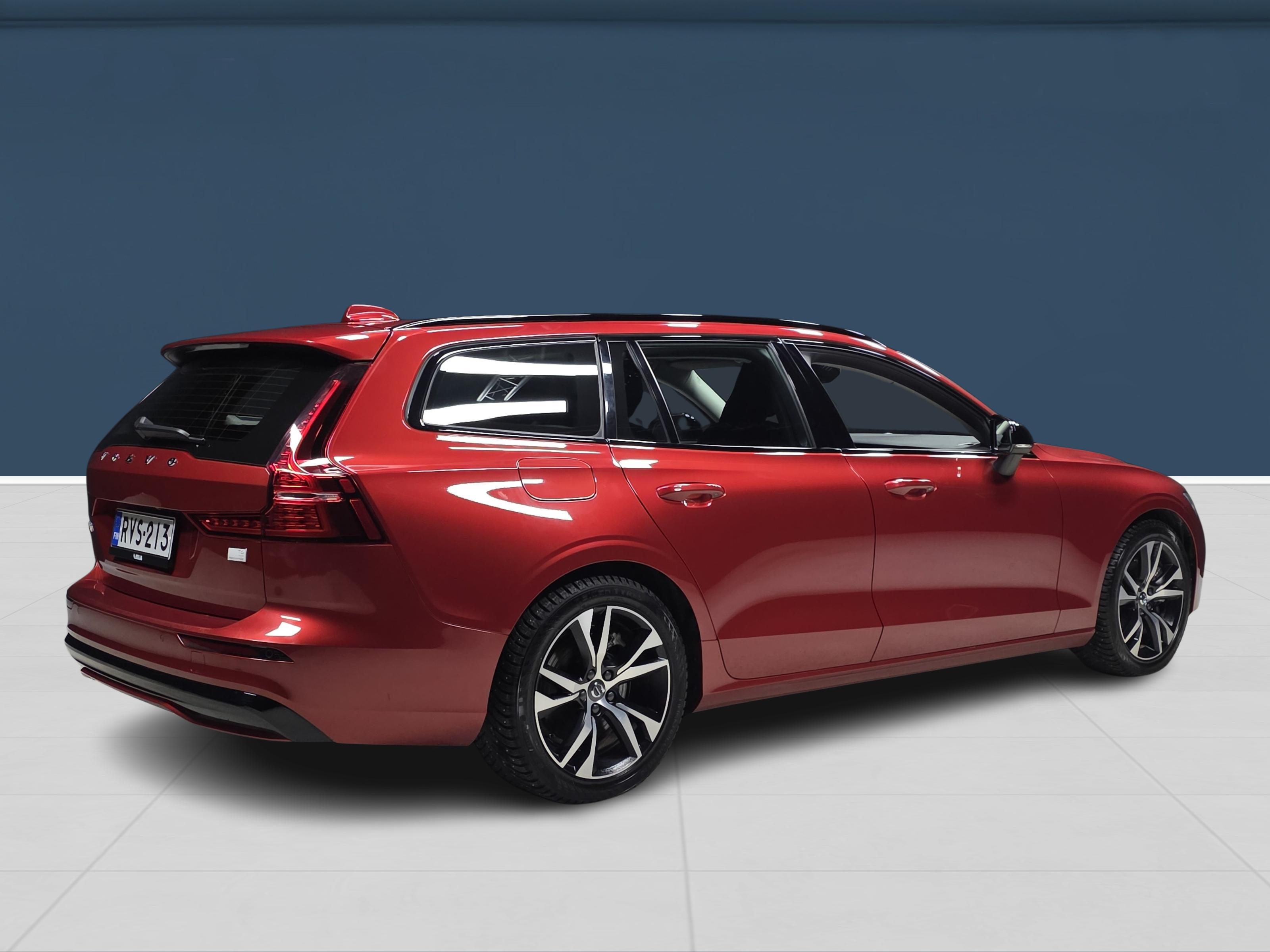 Volvo V60 2024, kuva 4/15