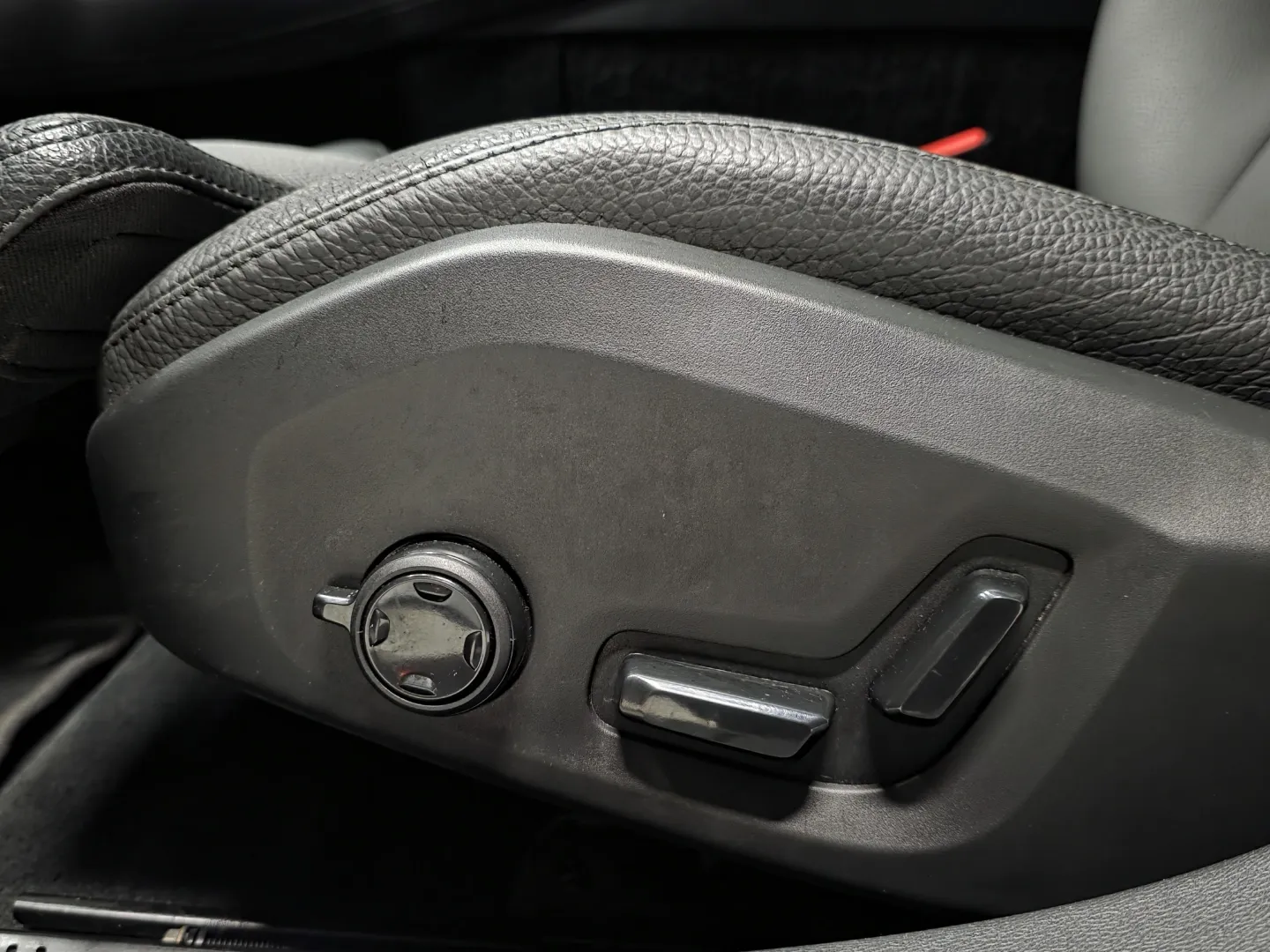 Autokuva 14 - RVS-213