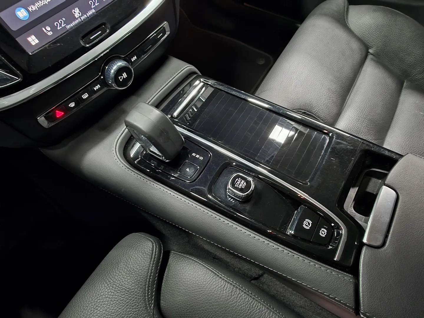 Autokuva 14 - RVS-214