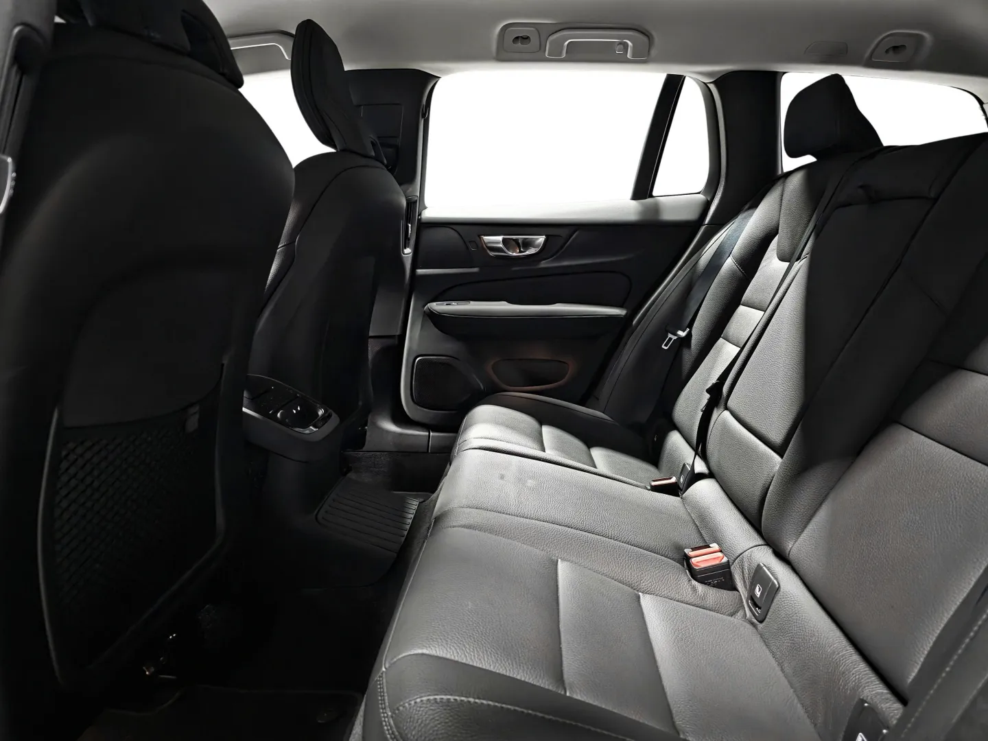 Autokuva 9 - RVS-214