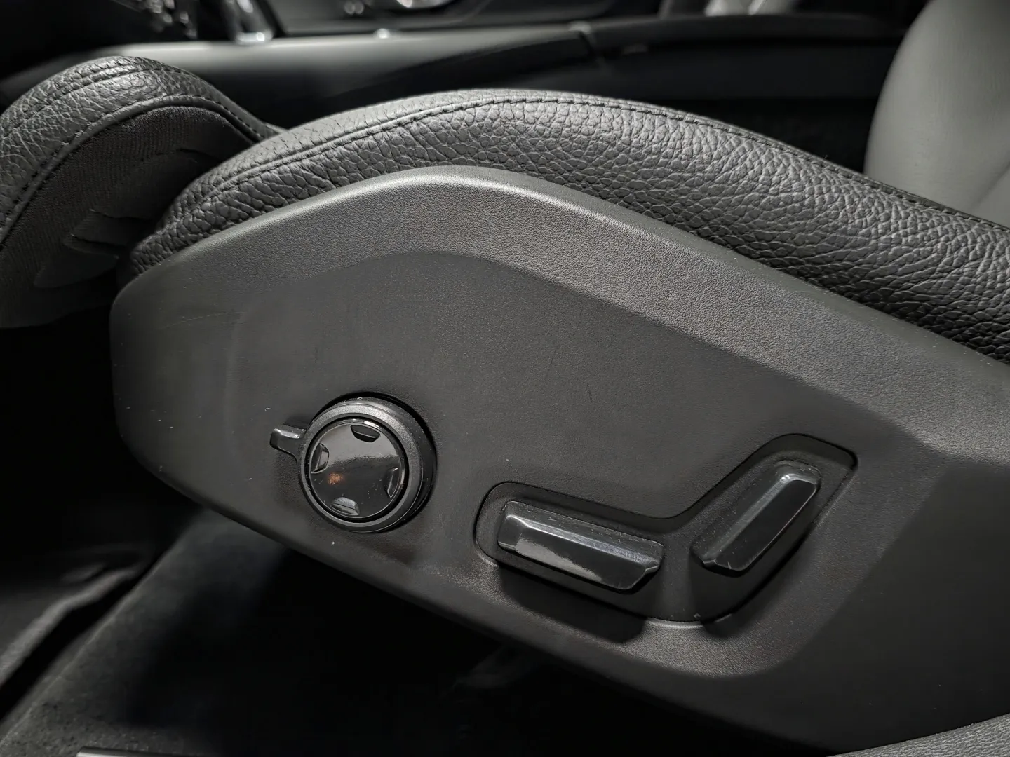 Autokuva 15 - RVS-214