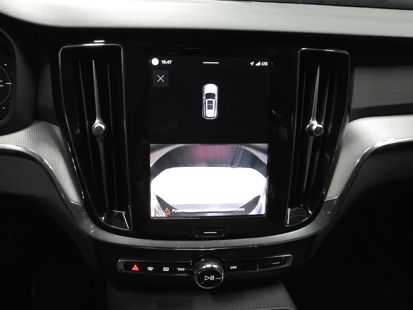 Autokuva 13 - RVS-215