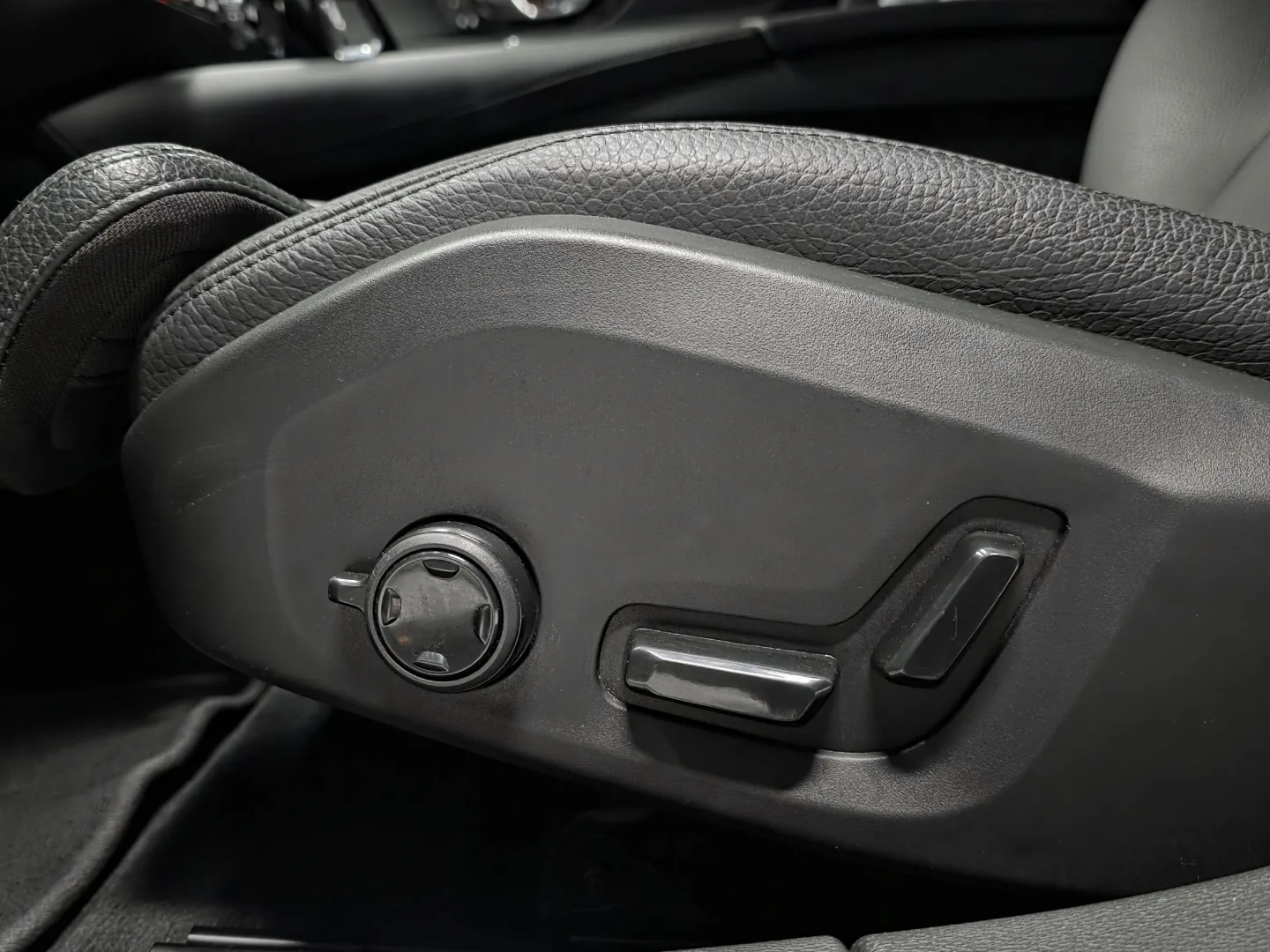 Autokuva 15 - RVS-217