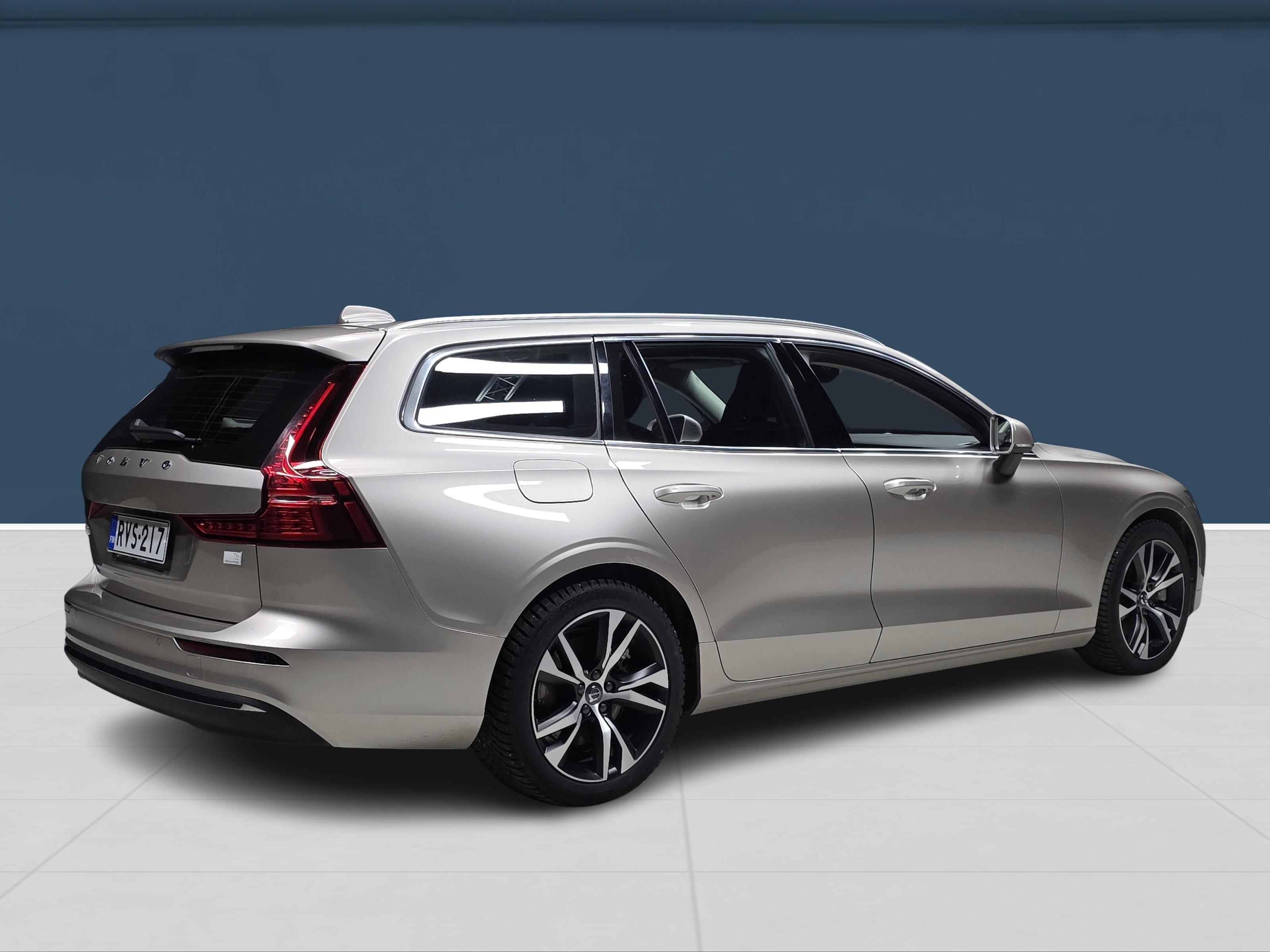 Volvo V60 2024, kuva 4/17