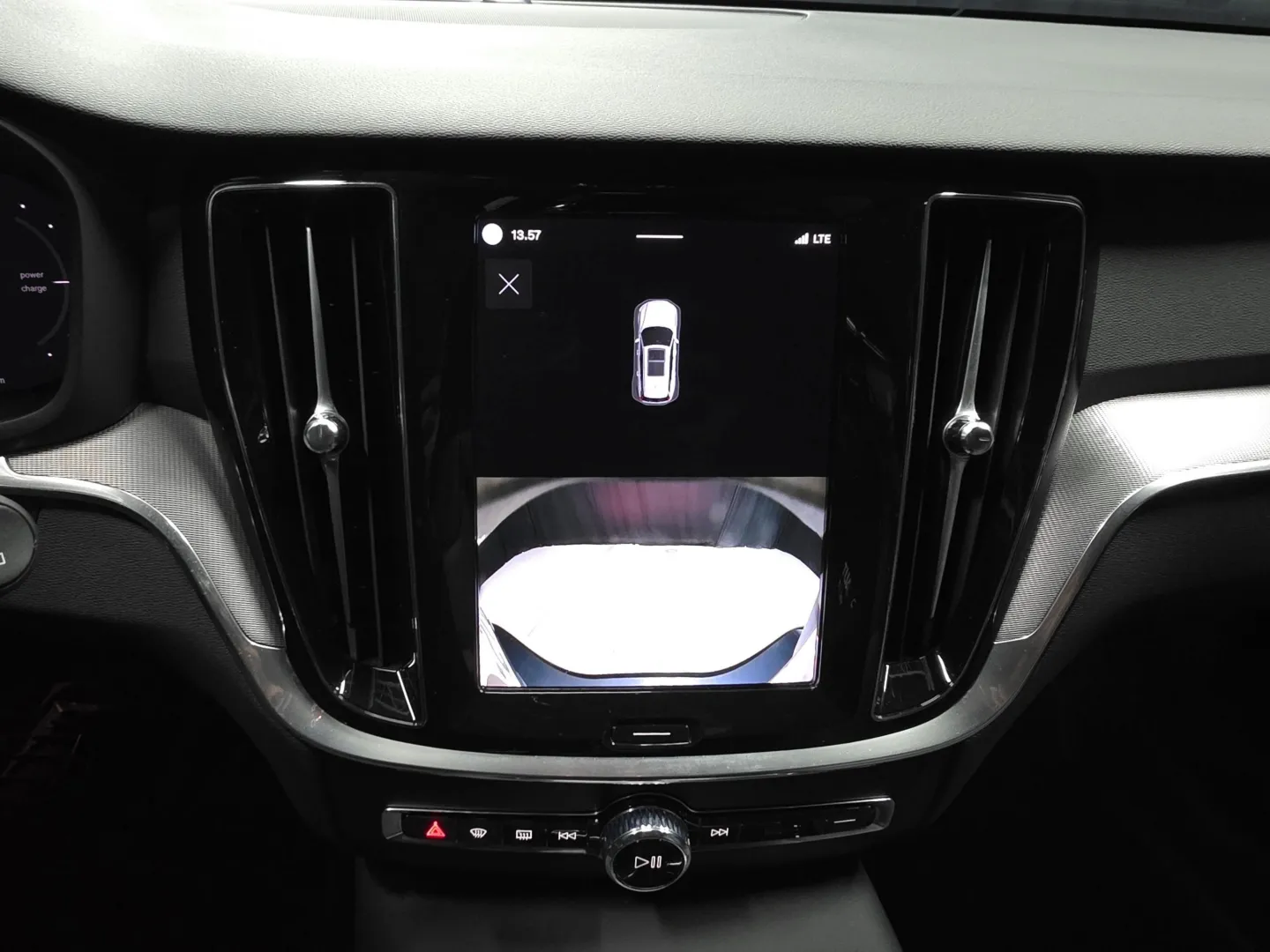 Autokuva 13 - RVS-611