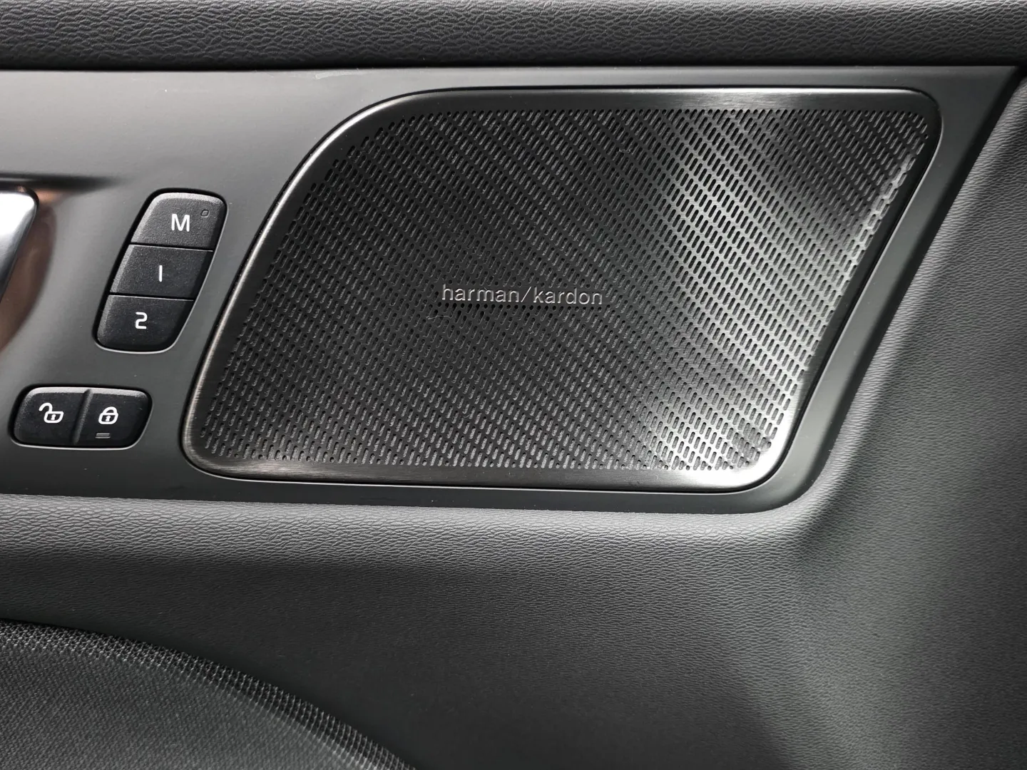 Autokuva 16 - RVS-622