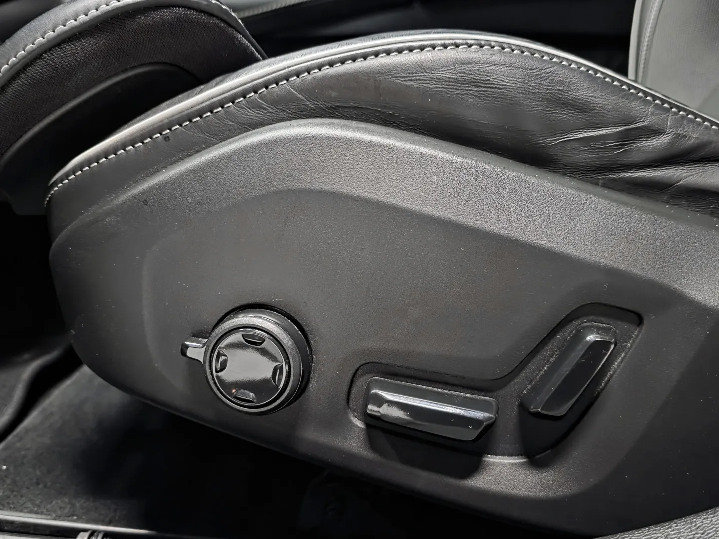 Autokuva 17 - RVS-622