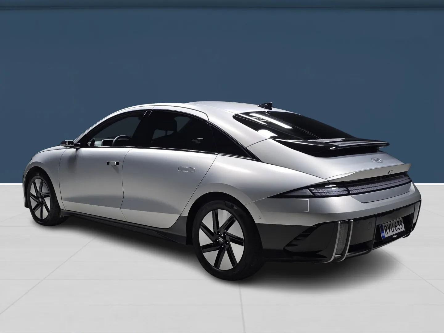 Autokuva 6 - RVU-639