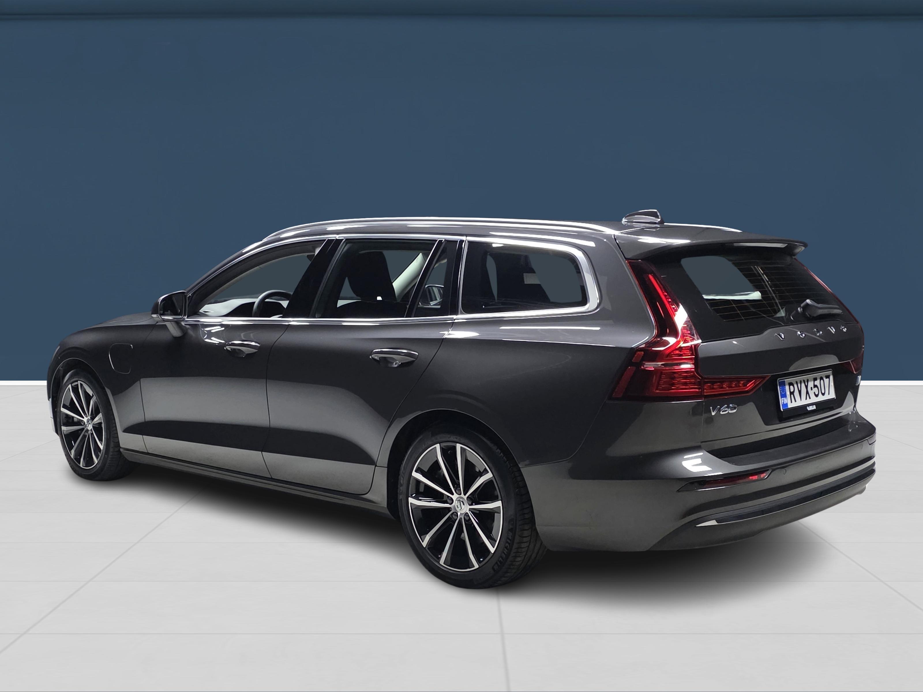 Volvo V60 2024, kuva 6/16