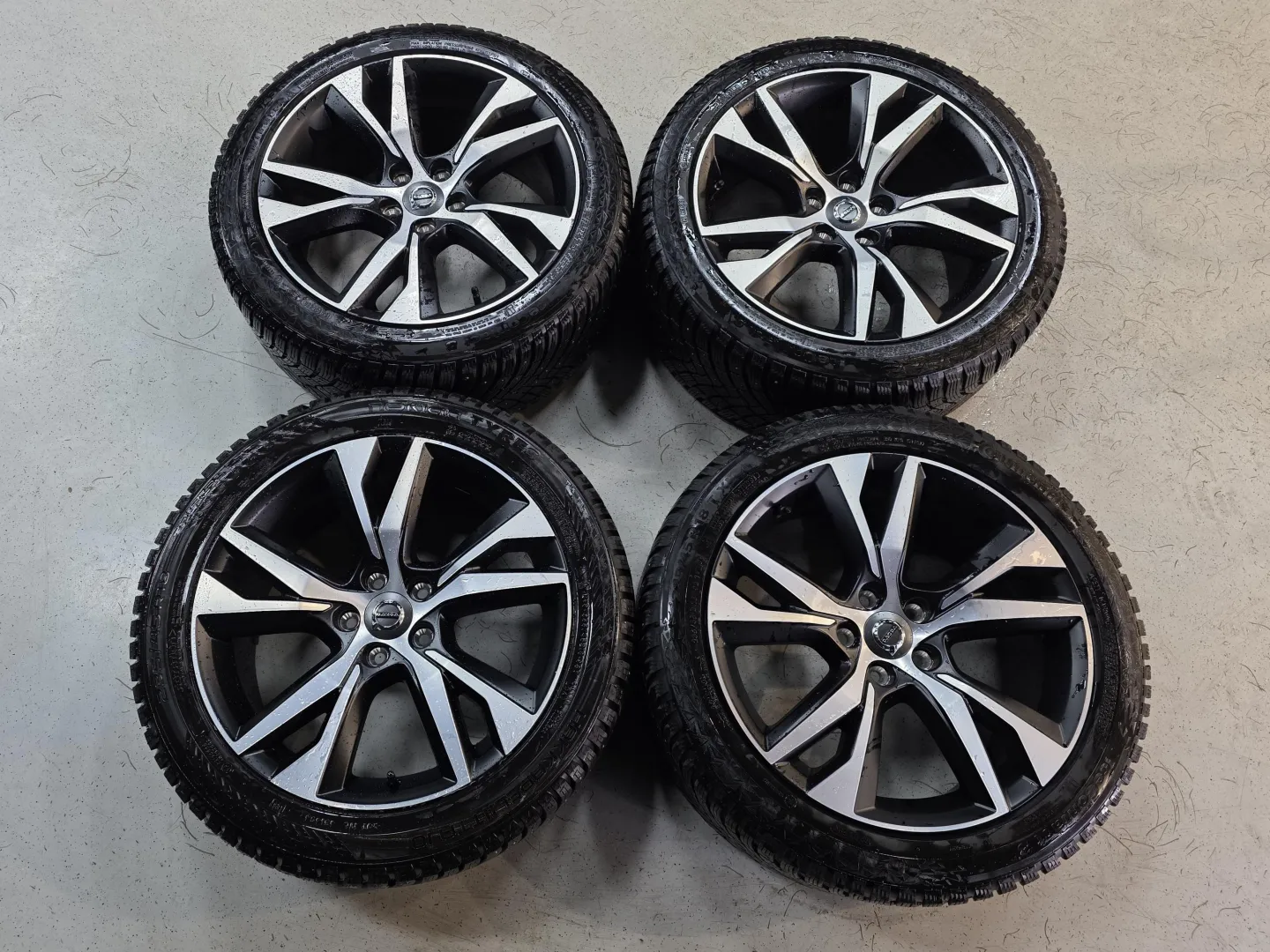Autokuva 12 - RVX-517