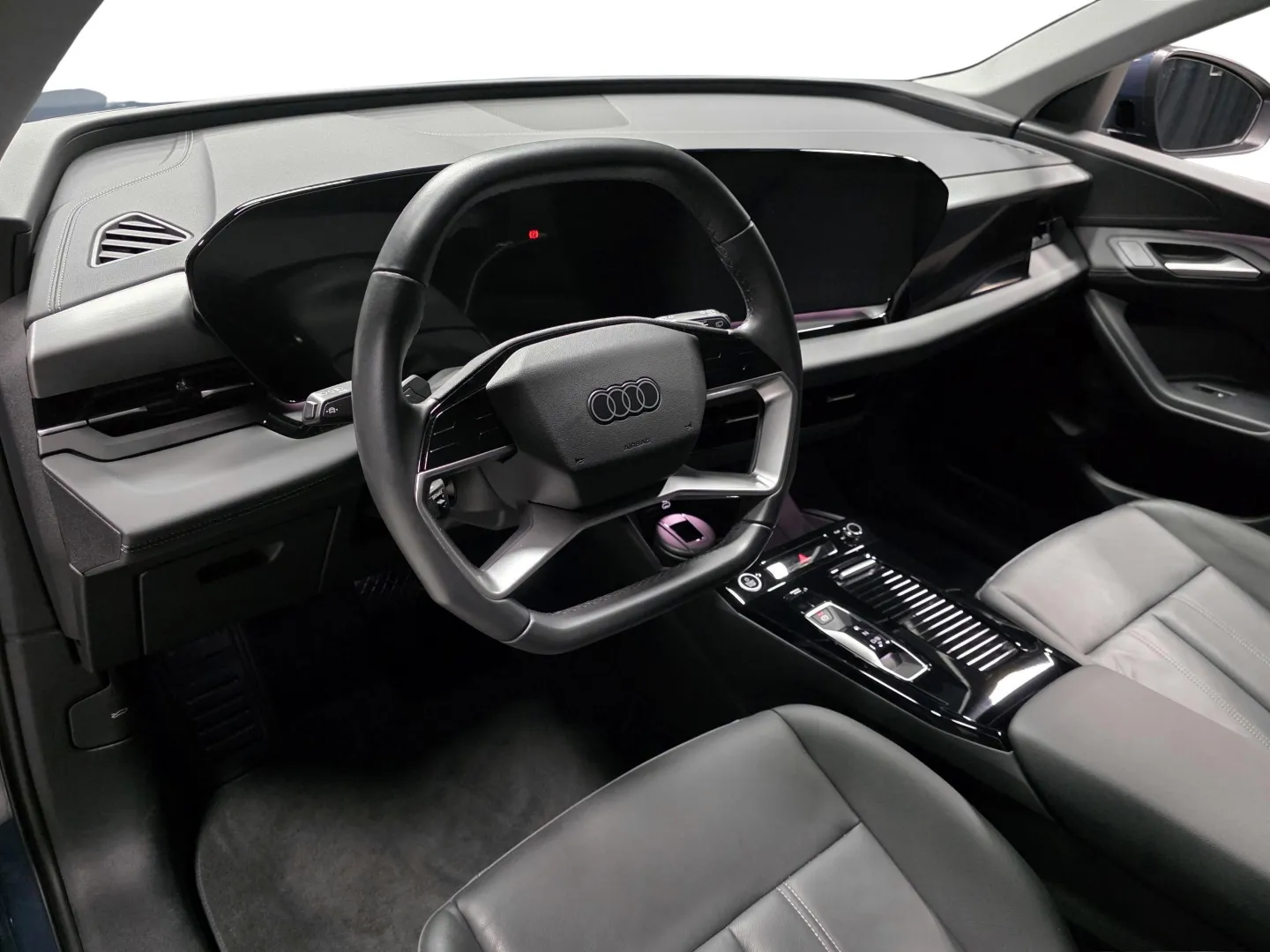 Autokuva 8 - RXA-608