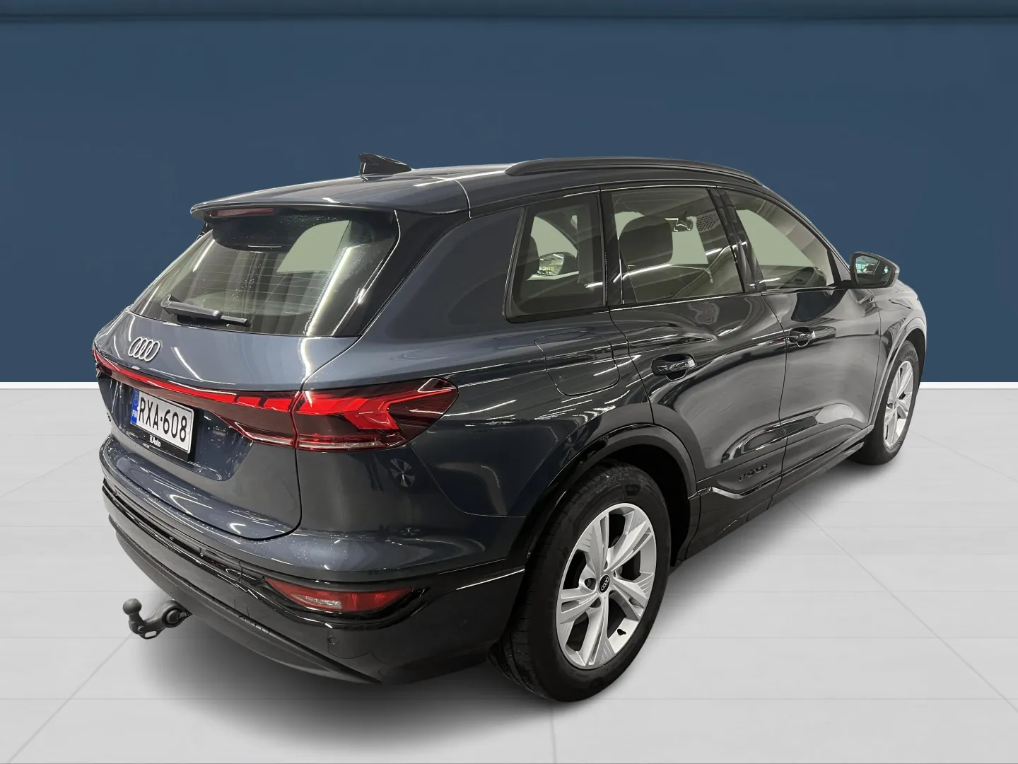 Autokuva 6 - RXA-608