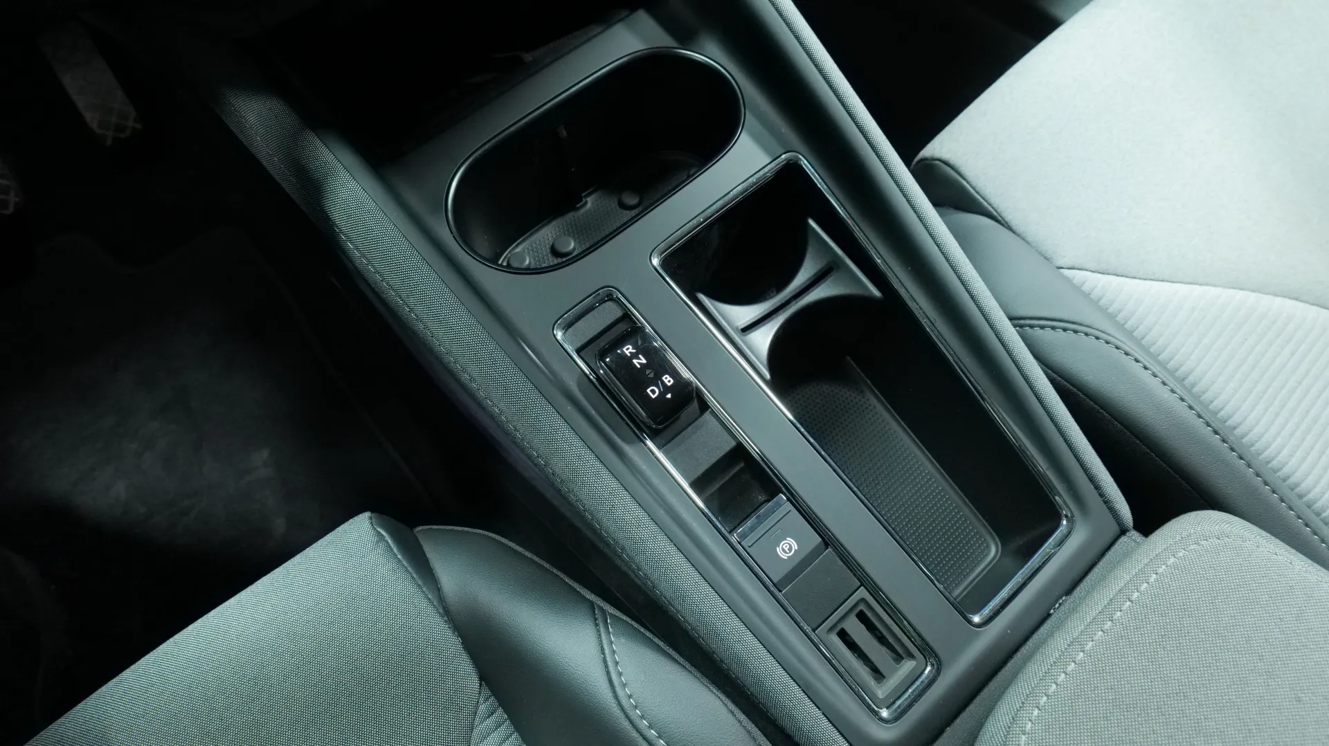 Autokuva 10 - RXA-731