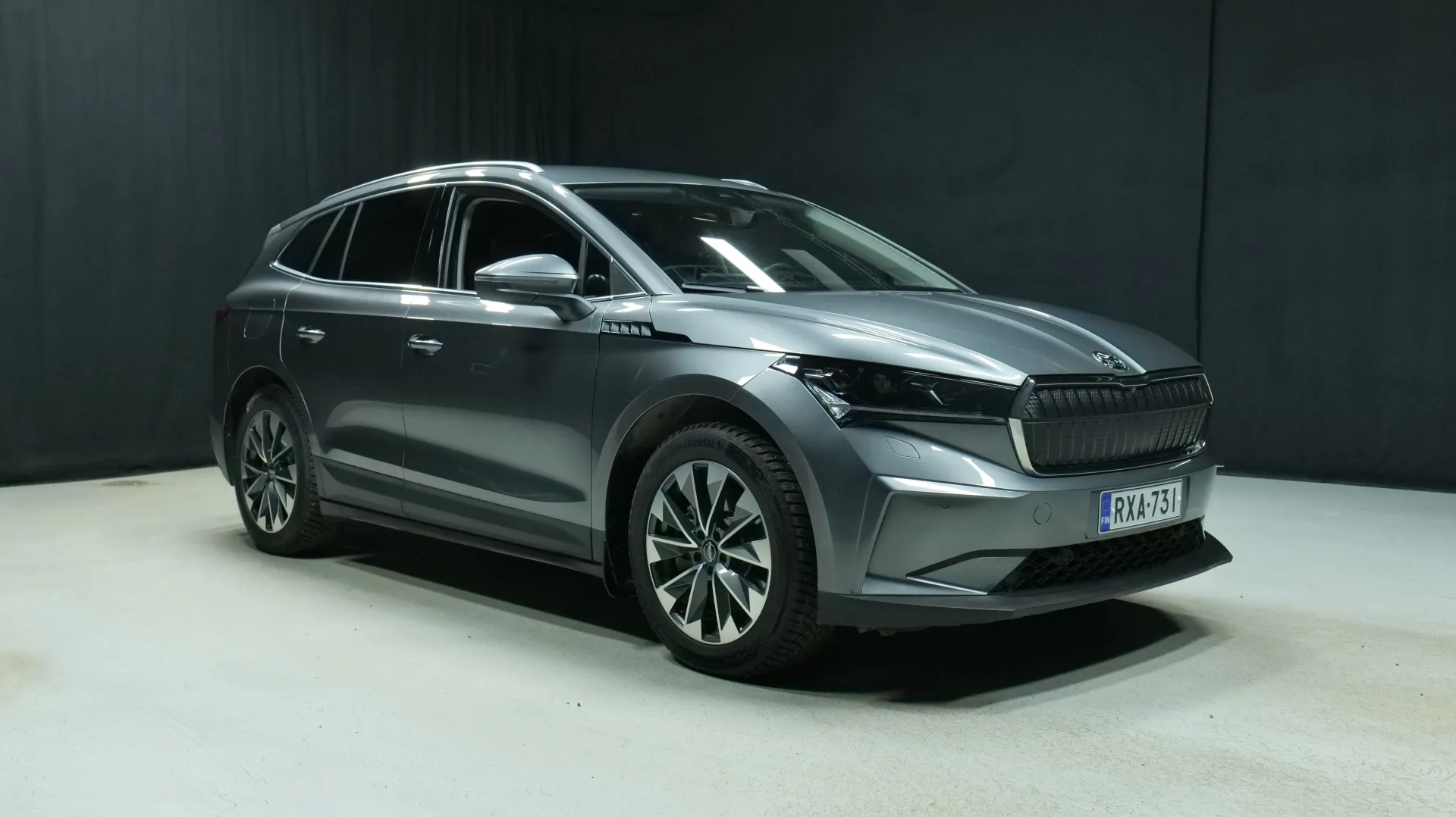 Autokuva 5 - RXA-731