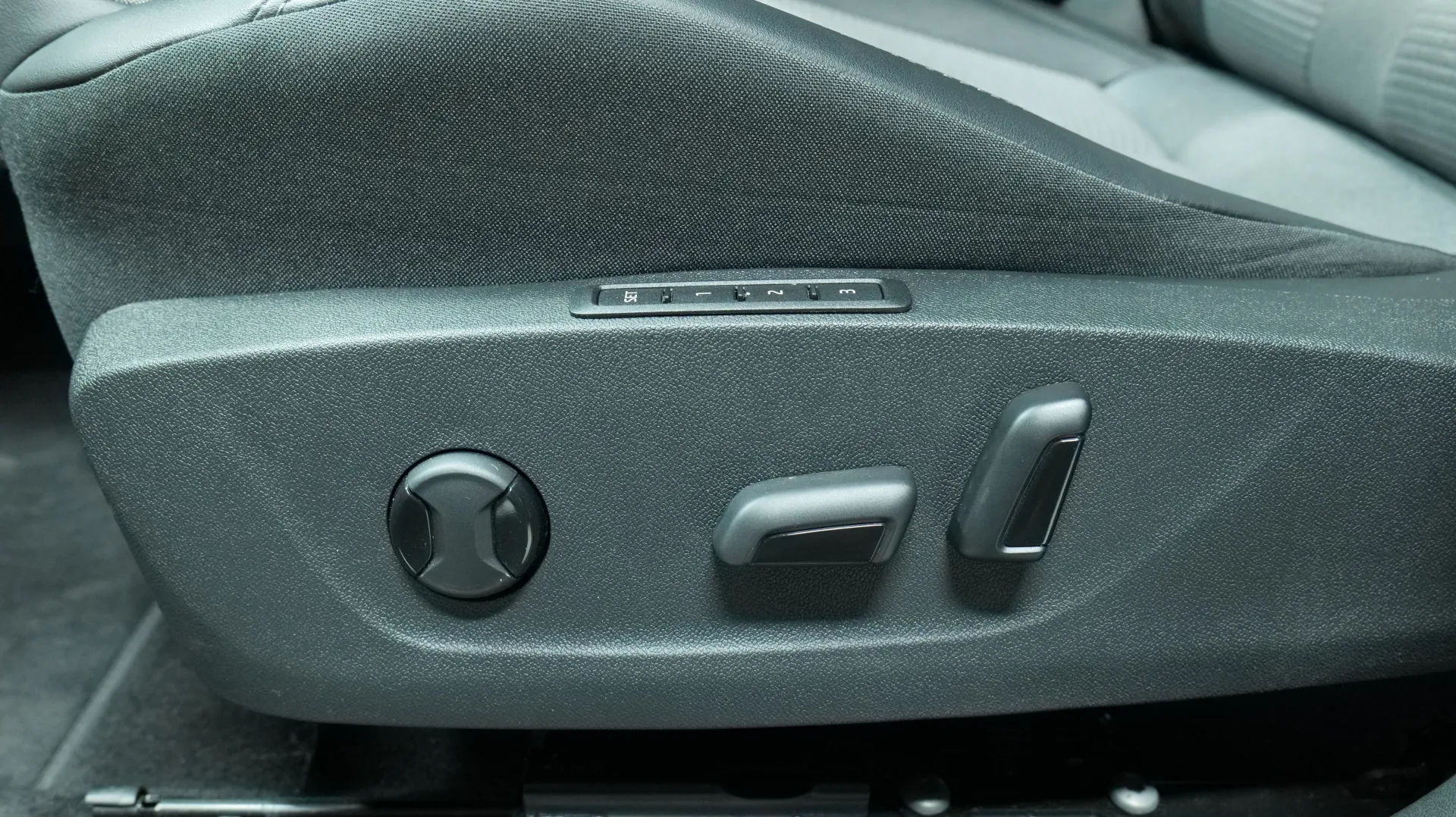 Autokuva 11 - RXA-731