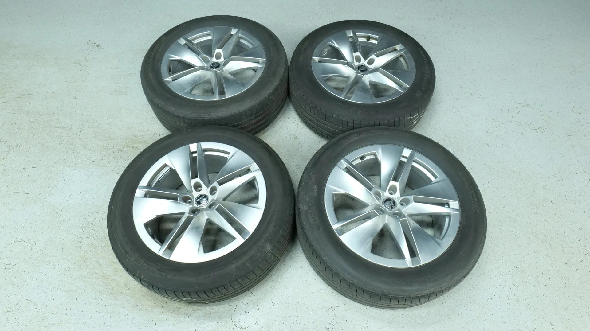 Autokuva 19 - RXA-731