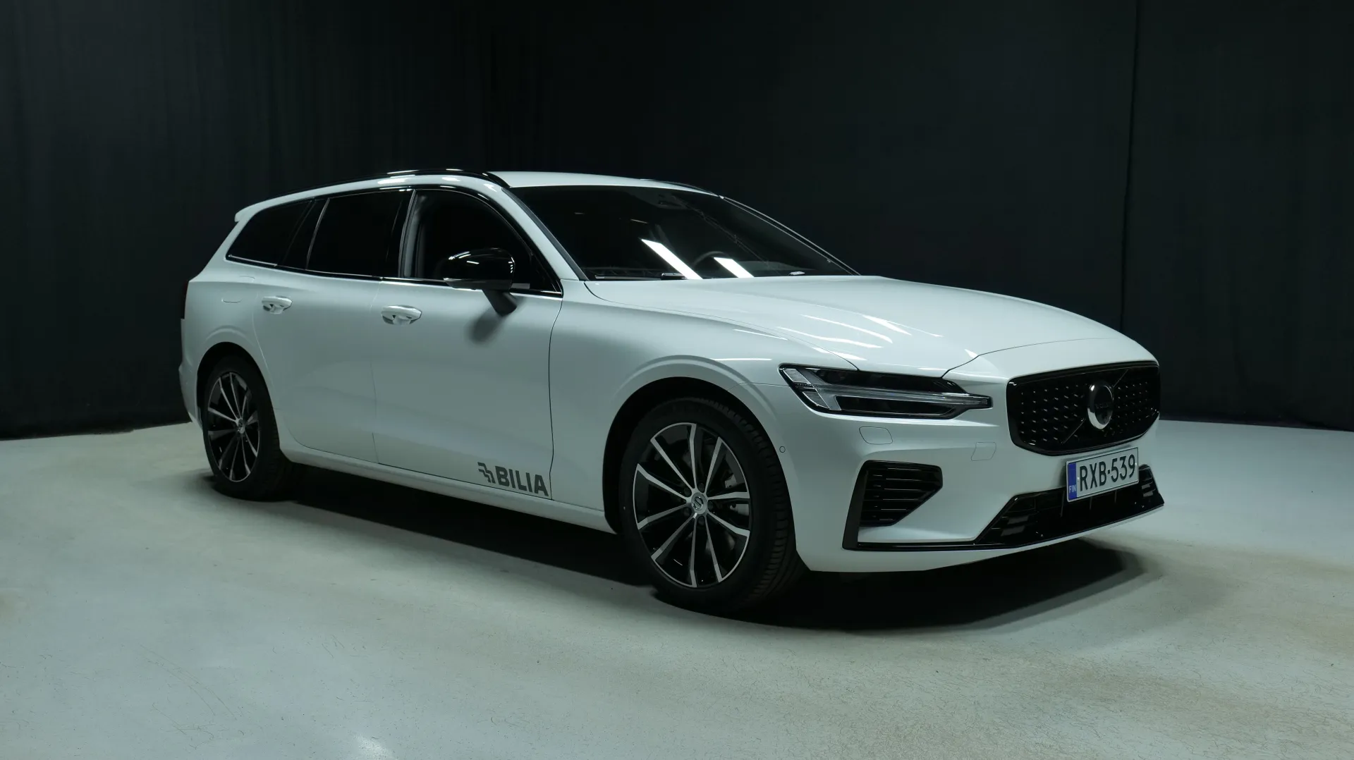 Autokuva 5 - RXB-539