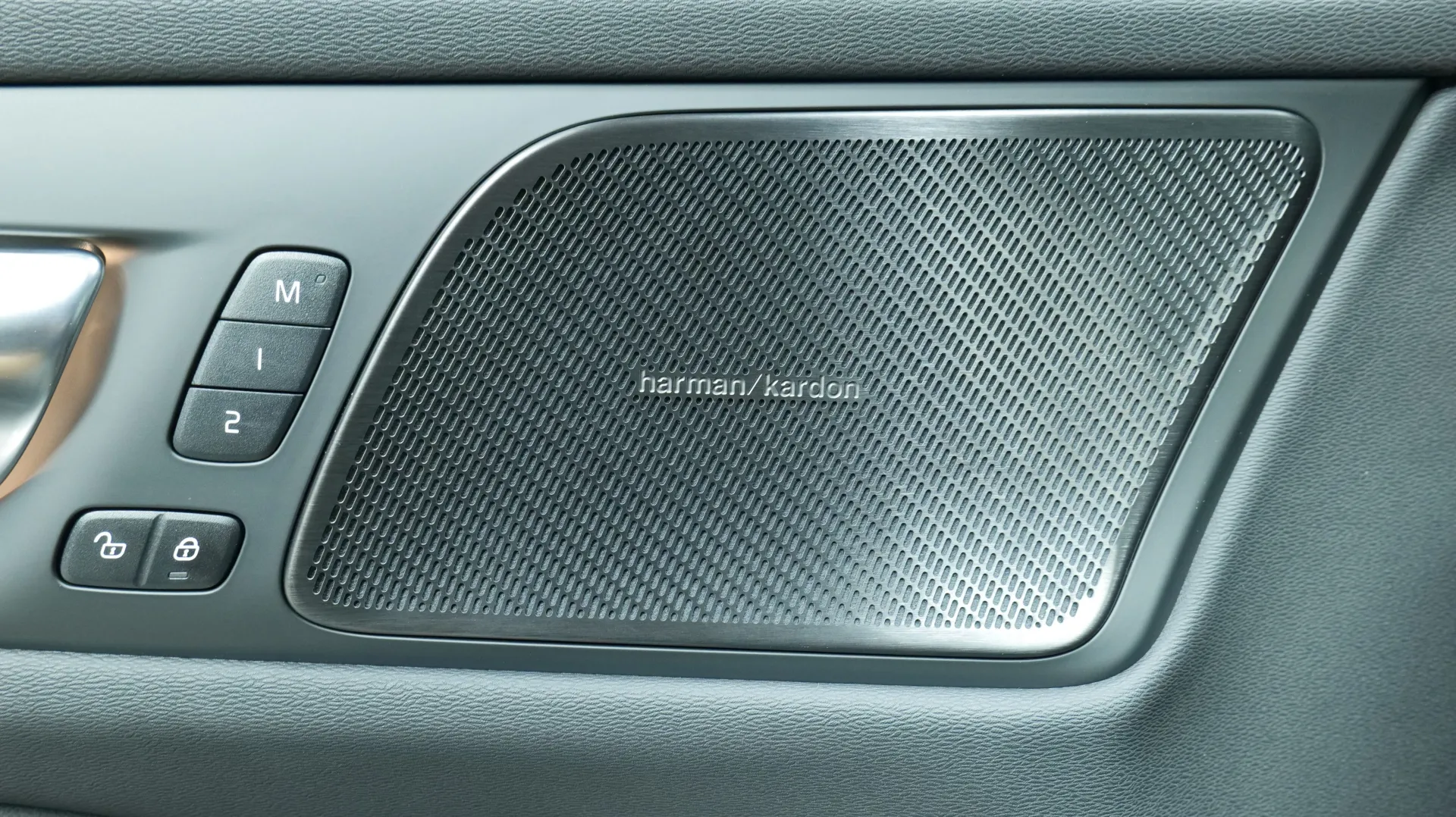 Autokuva 10 - RXH-528