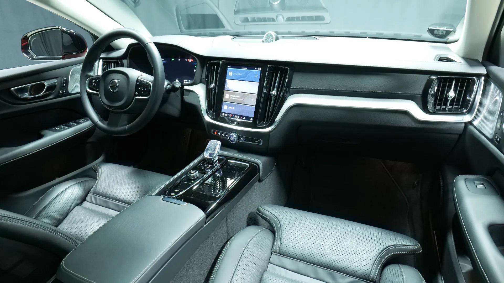 Autokuva 19 - RXJ-294