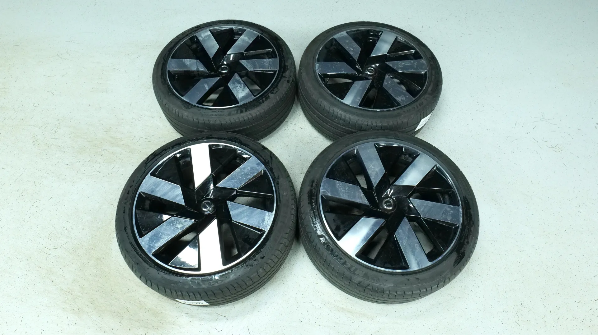 Autokuva 20 - RXJ-294