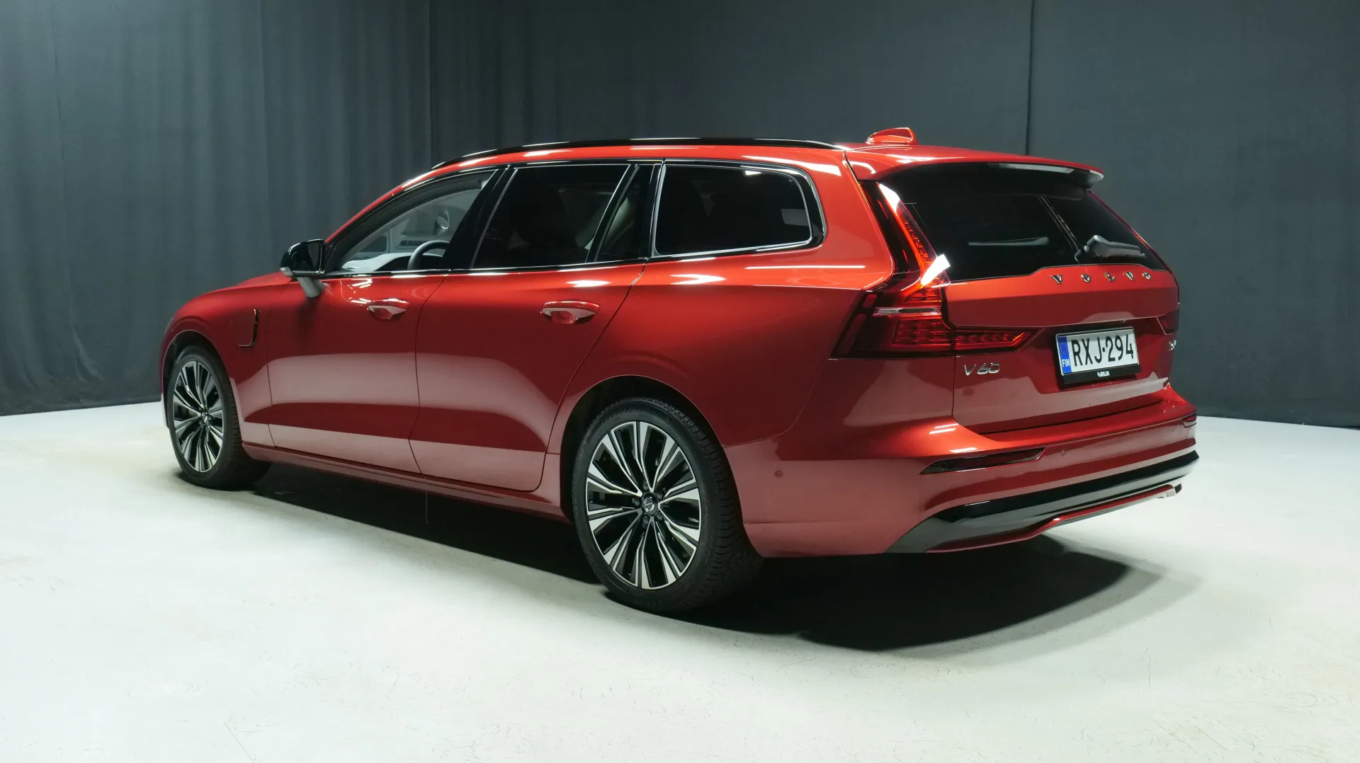 Autokuva 2 - RXJ-294