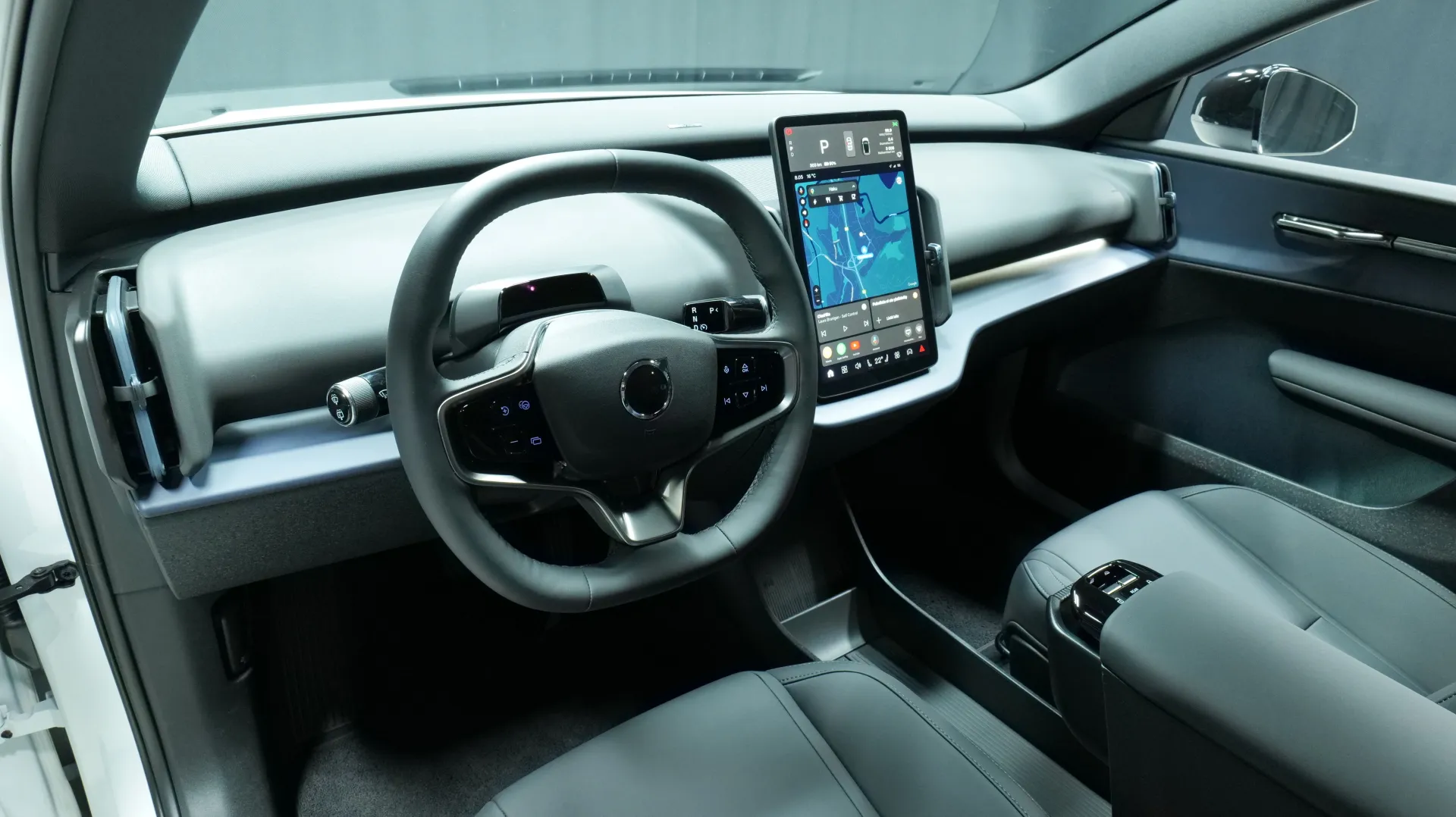 Autokuva 10 - RXJ-747