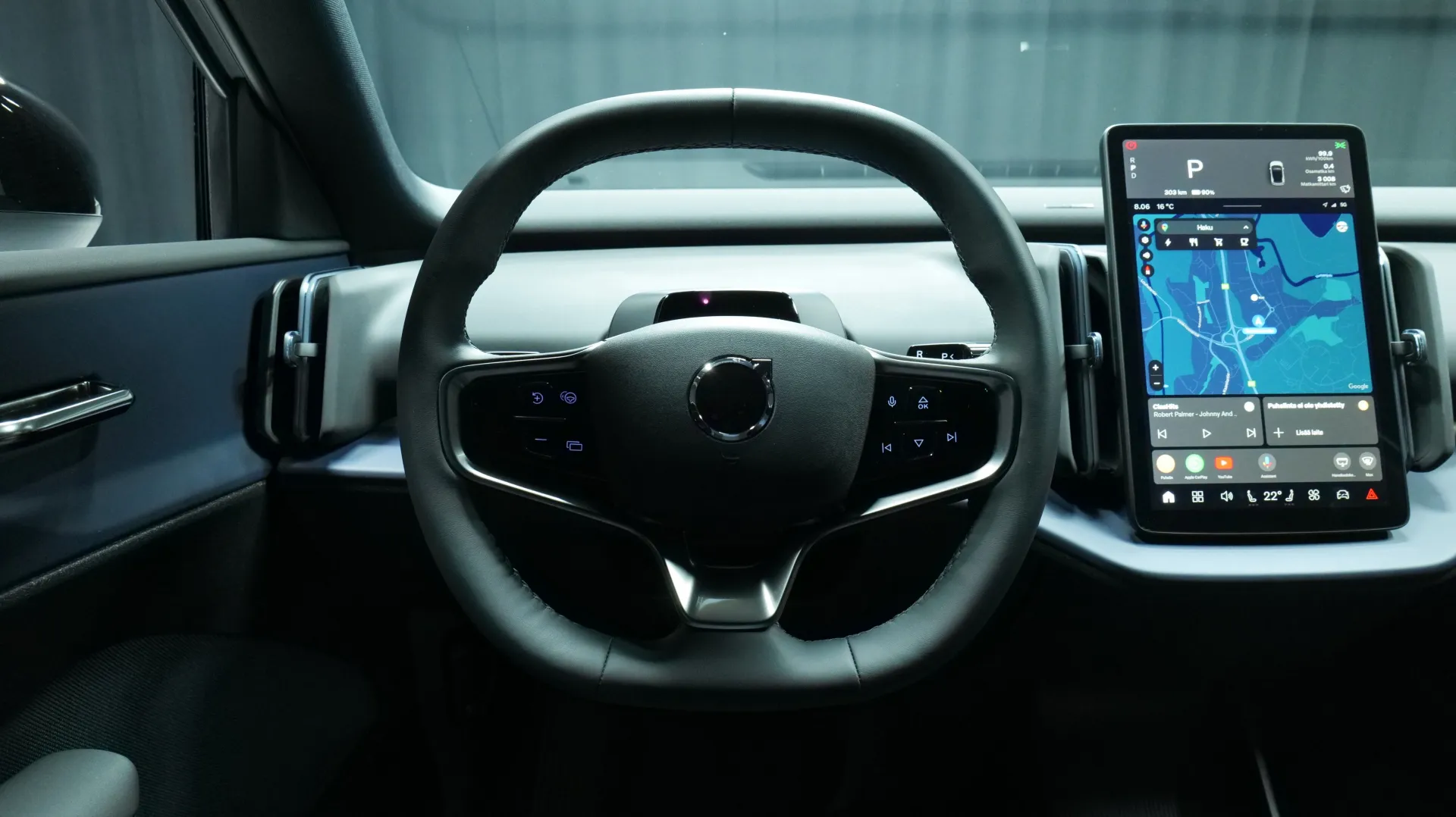 Autokuva 13 - RXJ-747