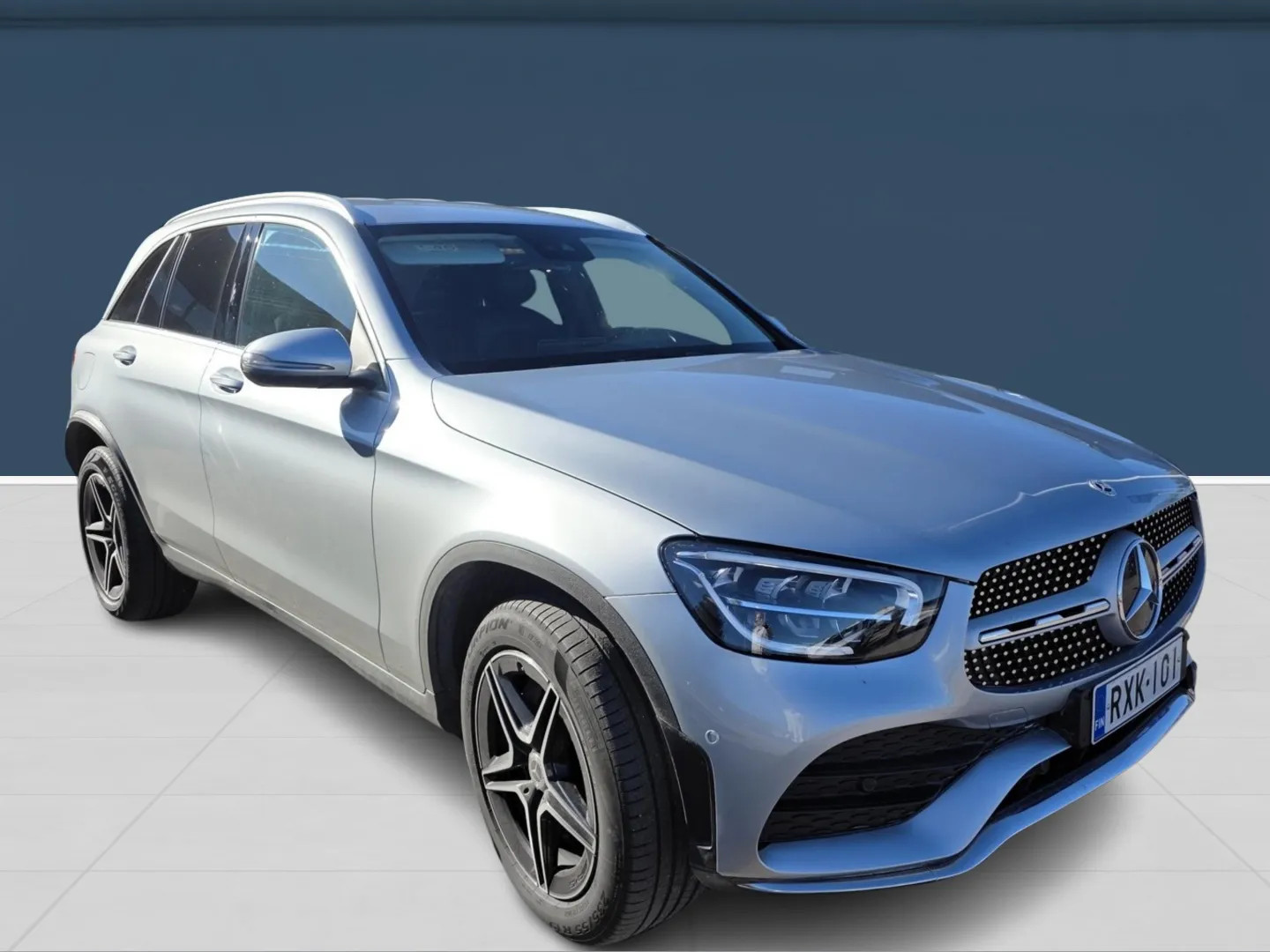 Autokuva 2 - RXK-101