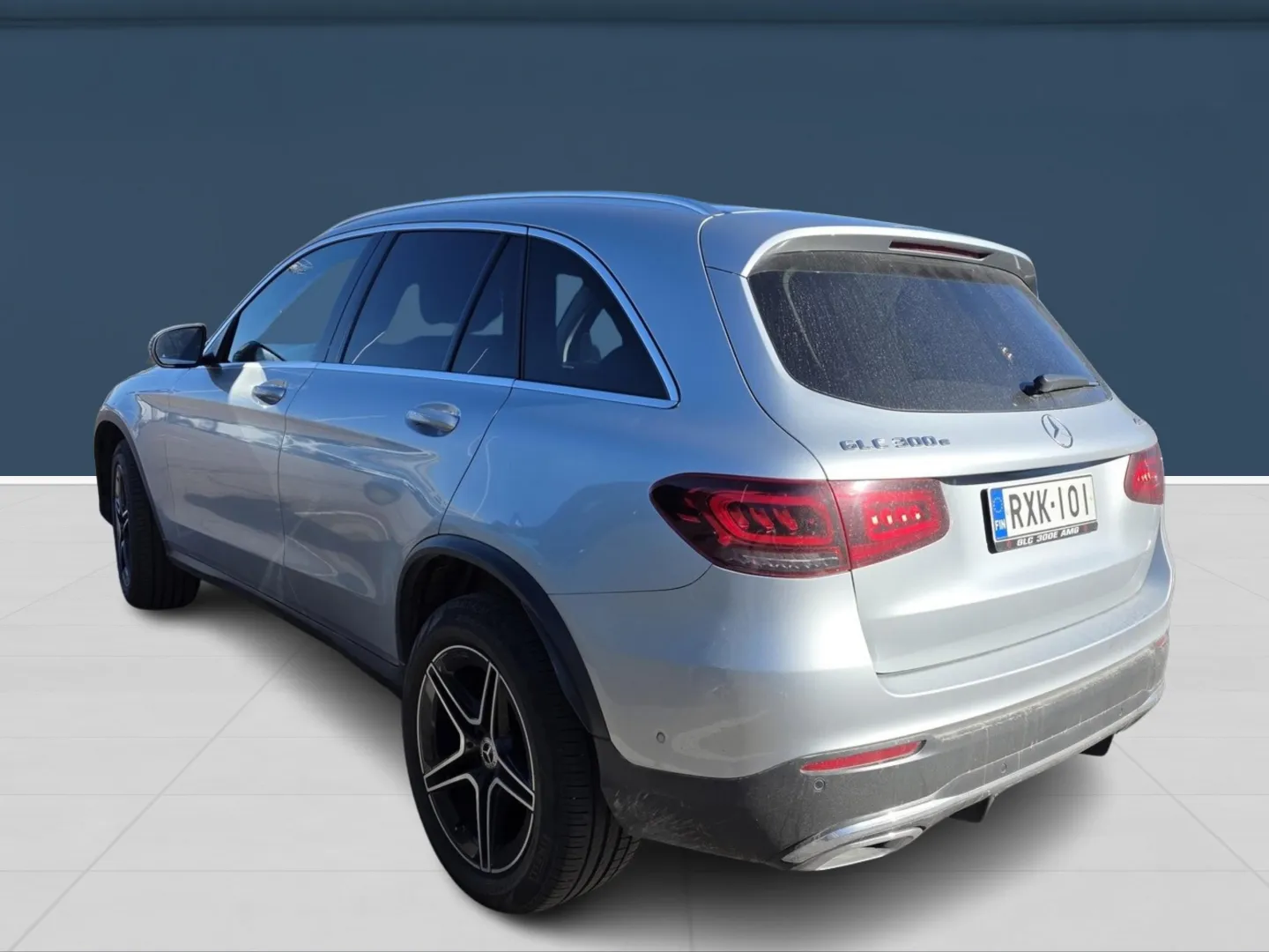Autokuva 8 - RXK-101